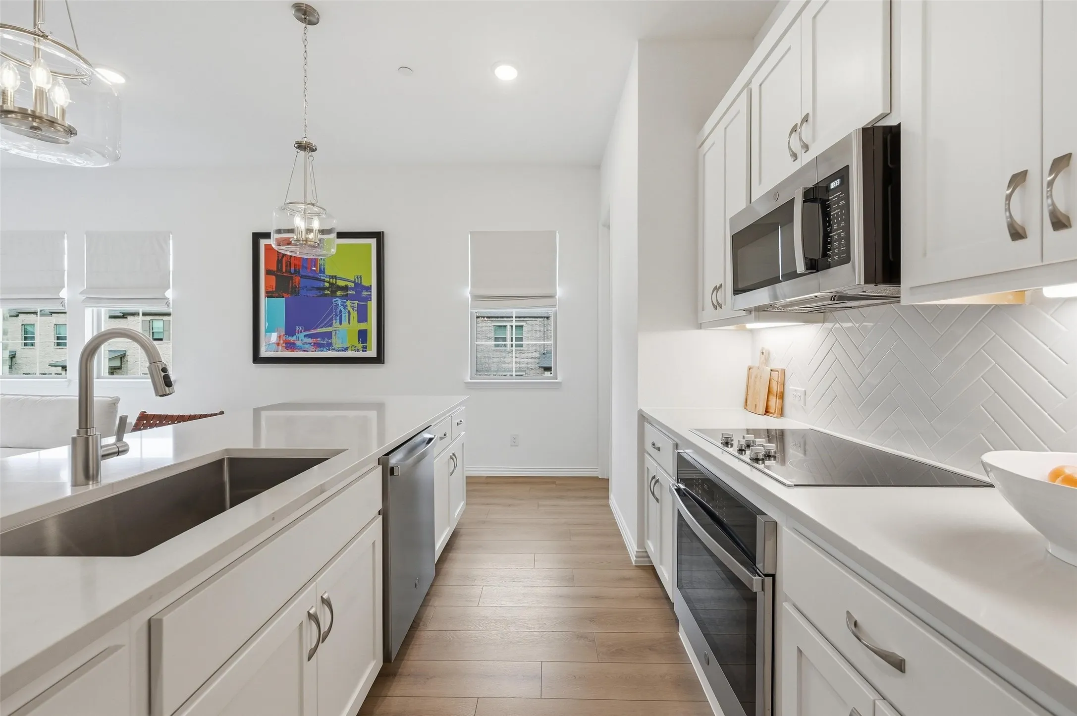 Townhouse For Sale in Tarrant County , 634 Blue Ridge Drive, Mansfield, Texas 76063, 3 Bedroom, 3 Bathroom, 2 Garage spaces, 1,700 Sqft, built in 2024, mls#21392836, Real Estate Agent in Mansfield, Homes For Sale in Tarrant county, Homes For Sale in Mansfield, Realtor in Mansfield Texas, Real Estate Brokerage Independent Realty Texas, Luminita Cordes Realtor