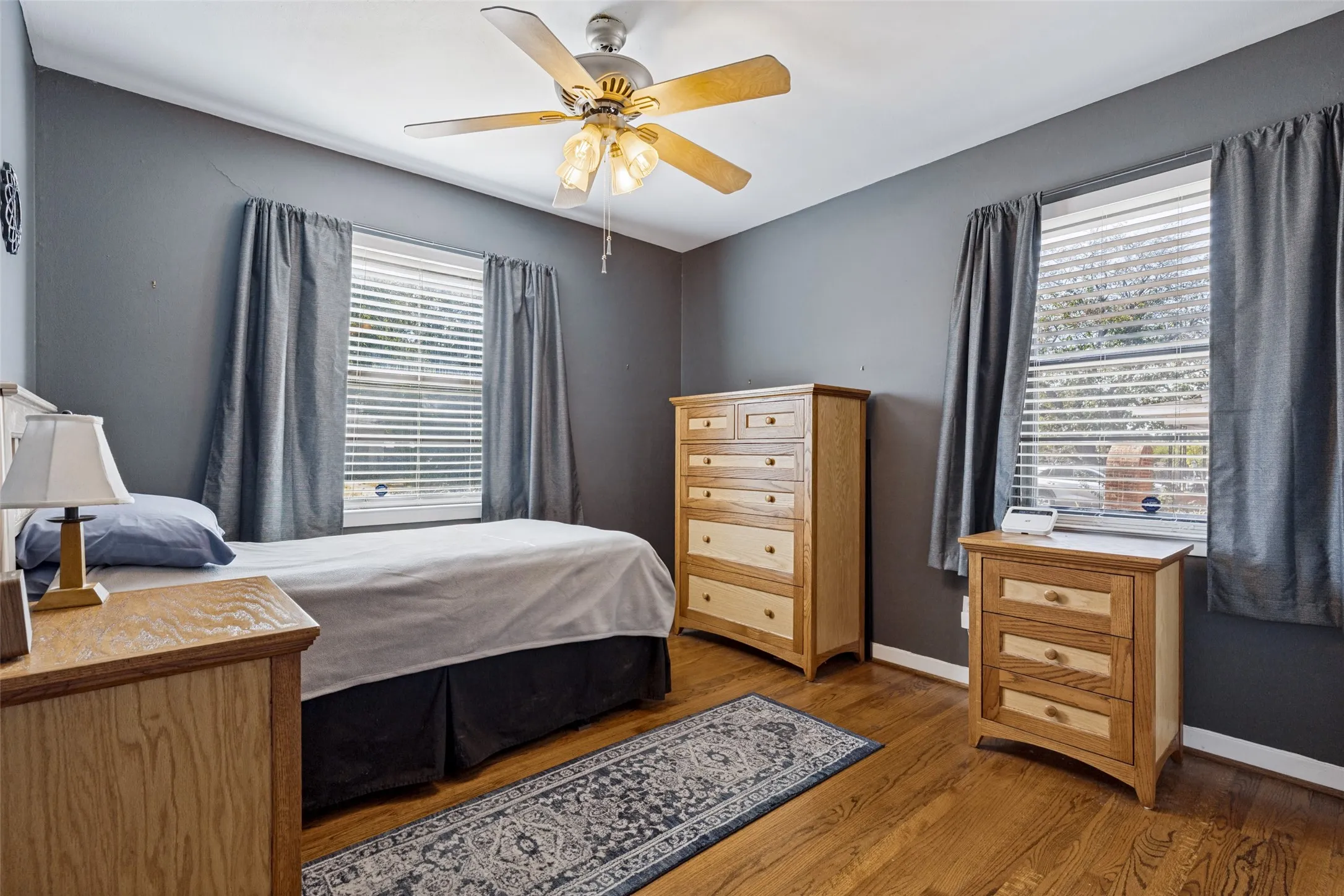 Single Family Residence For Sale in Dallas County , 10927 Dunaway Drive, Dallas, Texas 75228, 3 Bedroom, 2 Bathroom, 1 Garage spaces, 1,188 Sqft, built in 1955, mls#21398605, Real Estate Agent in Dallas, Homes For Sale in Dallas county, Homes For Sale in Dallas, Realtor in Dallas Texas, Real Estate Brokerage Independent Realty Texas, Luminita Cordes Realtor