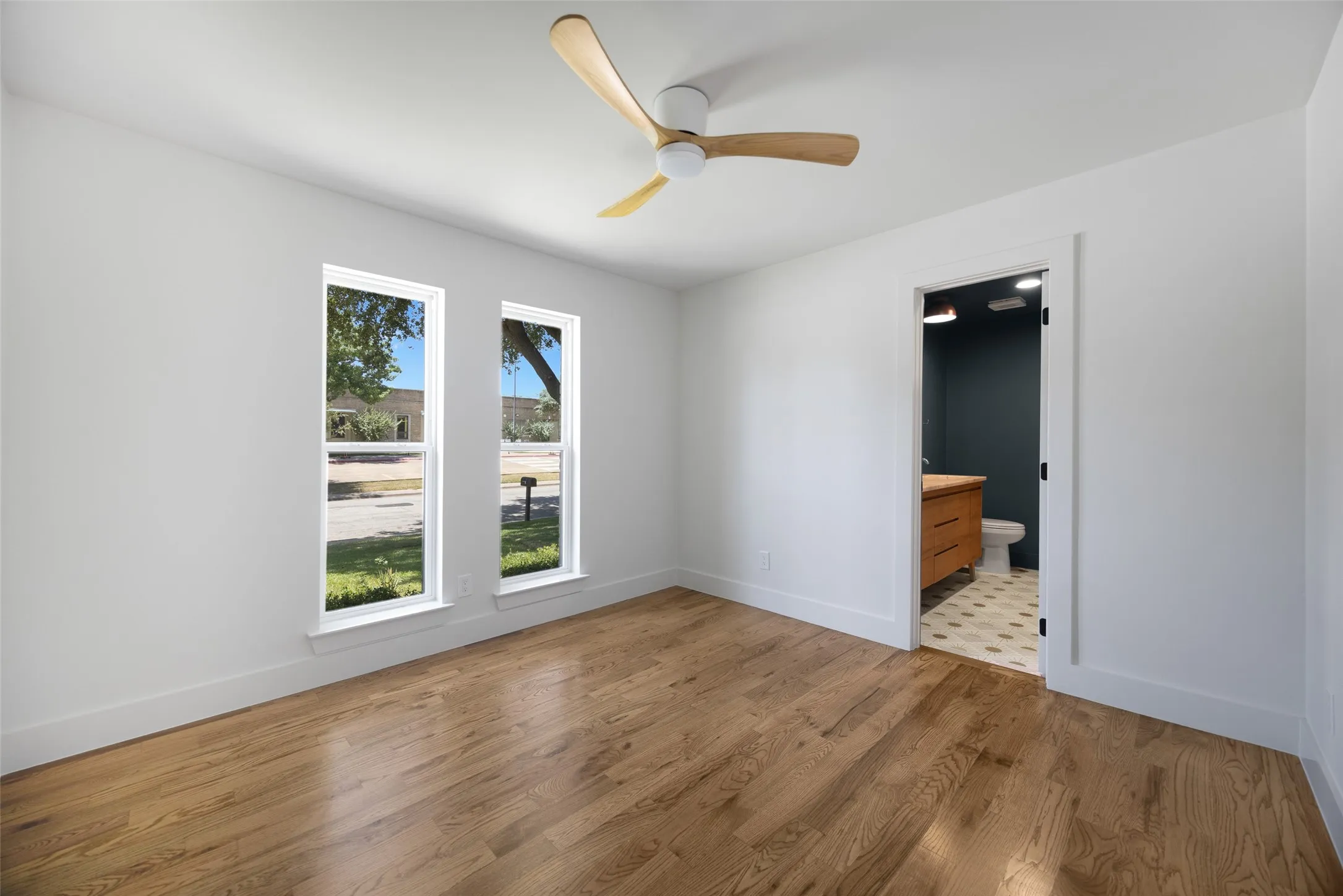 Single Family Residence For Sale in Dallas County , 7122 Winedale Drive, Dallas, Texas 75231, 3 Bedroom, 3 Bathroom, 2 Garage spaces, 2,150 Sqft, built in 1976, mls#21400651, Real Estate Agent in Dallas, Homes For Sale in Dallas county, Homes For Sale in Dallas, Realtor in Dallas Texas, Real Estate Brokerage Independent Realty Texas, Luminita Cordes Realtor