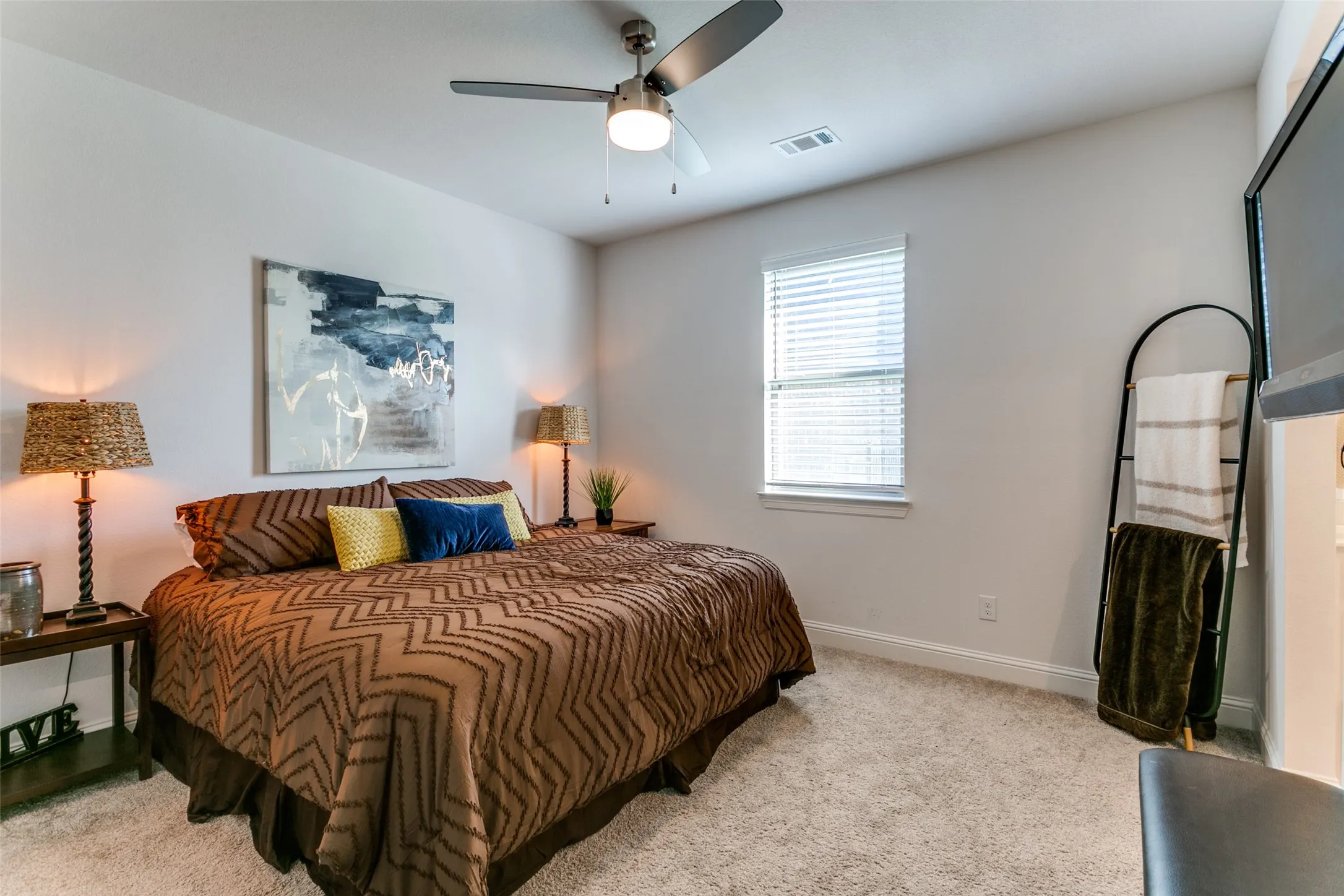 Single Family Residence For Sale in Tarrant County , 12492 Palmer Drive, Fort Worth, Texas 76179, 4 Bedroom, 3 Bathroom, 3 Garage spaces, 3,399 Sqft, built in 2021, mls#21400830, Real Estate Agent in Fort Worth, Homes For Sale in Tarrant county, Homes For Sale in Fort Worth, Realtor in Fort Worth Texas, Real Estate Brokerage Independent Realty Texas, Luminita Cordes Realtor