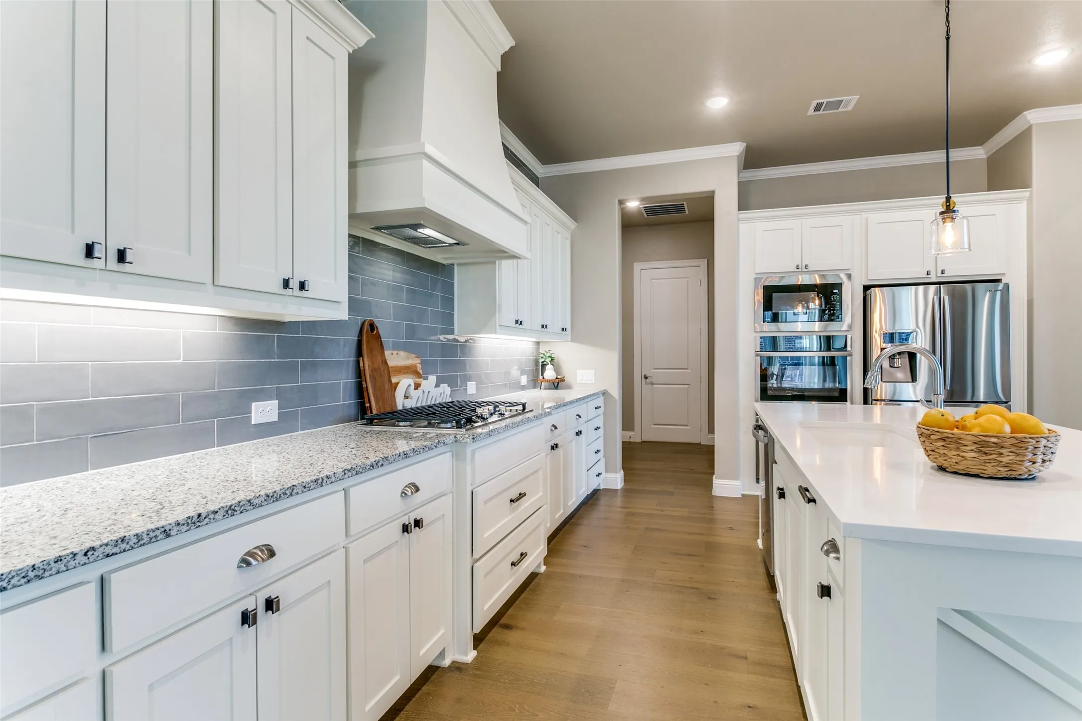 Single Family Residence For Sale in Tarrant County , 12492 Palmer Drive, Fort Worth, Texas 76179, 4 Bedroom, 3 Bathroom, 3 Garage spaces, 3,399 Sqft, built in 2021, mls#21400830, Real Estate Agent in Fort Worth, Homes For Sale in Tarrant county, Homes For Sale in Fort Worth, Realtor in Fort Worth Texas, Real Estate Brokerage Independent Realty Texas, Luminita Cordes Realtor
