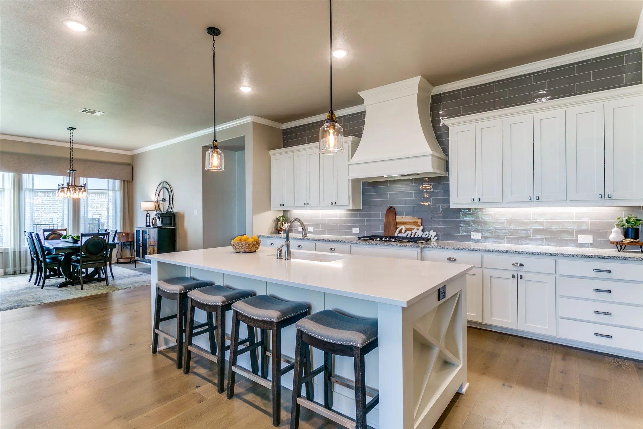 Single Family Residence For Sale in Tarrant County , 12492 Palmer Drive, Fort Worth, Texas 76179, 4 Bedroom, 3 Bathroom, 3 Garage spaces, 3,399 Sqft, built in 2021, mls#21400830, Real Estate Agent in Fort Worth, Homes For Sale in Tarrant county, Homes For Sale in Fort Worth, Realtor in Fort Worth Texas, Real Estate Brokerage Independent Realty Texas, Luminita Cordes Realtor