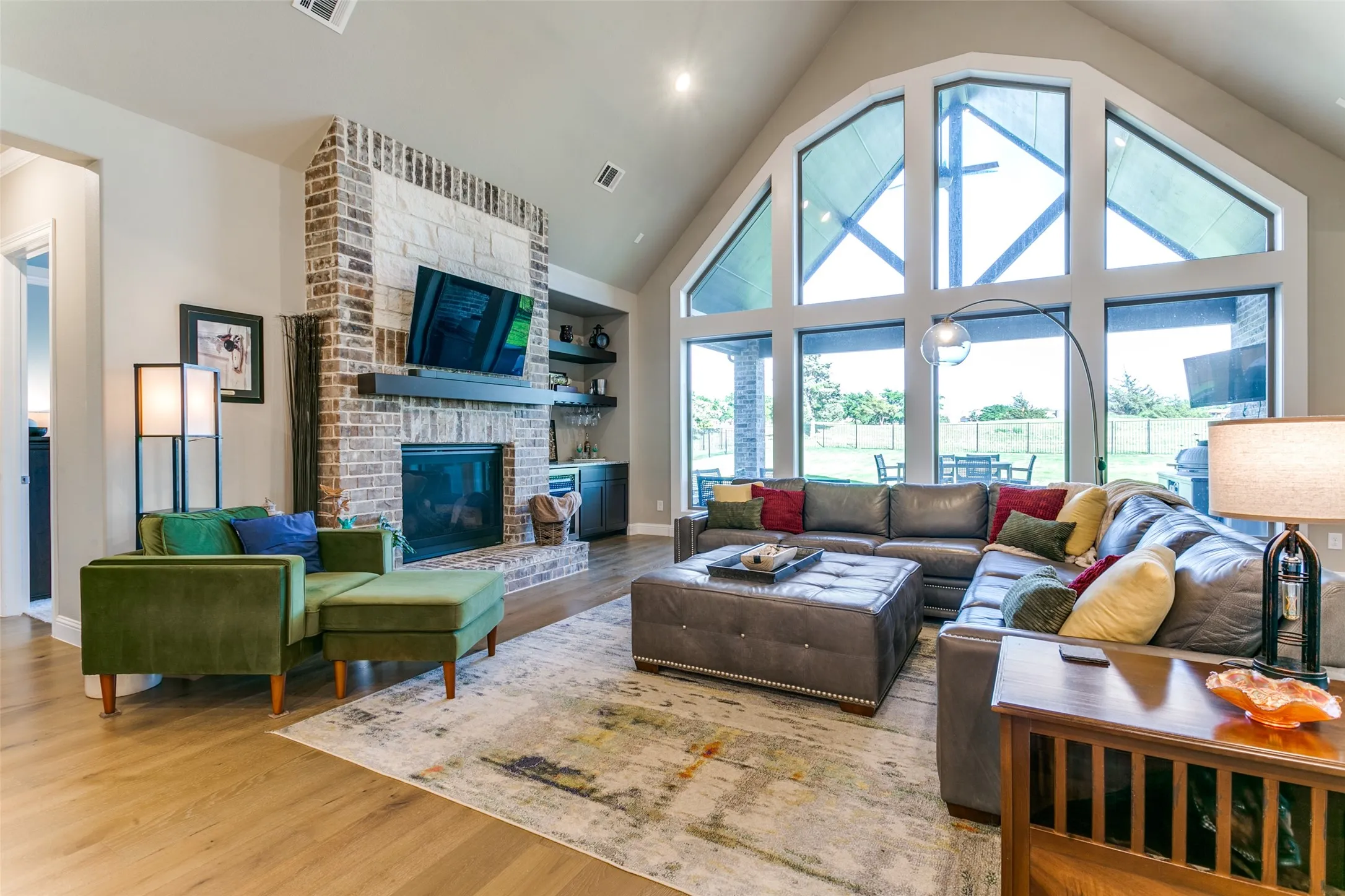 Single Family Residence For Sale in Tarrant County , 12492 Palmer Drive, Fort Worth, Texas 76179, 4 Bedroom, 3 Bathroom, 3 Garage spaces, 3,399 Sqft, built in 2021, mls#21400830, Real Estate Agent in Fort Worth, Homes For Sale in Tarrant county, Homes For Sale in Fort Worth, Realtor in Fort Worth Texas, Real Estate Brokerage Independent Realty Texas, Luminita Cordes Realtor