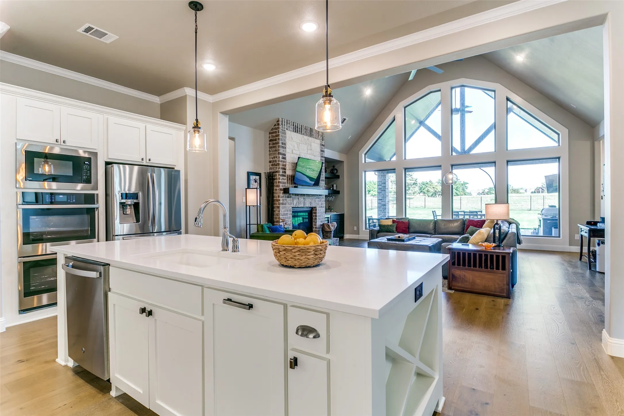 Single Family Residence For Sale in Tarrant County , 12492 Palmer Drive, Fort Worth, Texas 76179, 4 Bedroom, 3 Bathroom, 3 Garage spaces, 3,399 Sqft, built in 2021, mls#21400830, Real Estate Agent in Fort Worth, Homes For Sale in Tarrant county, Homes For Sale in Fort Worth, Realtor in Fort Worth Texas, Real Estate Brokerage Independent Realty Texas, Luminita Cordes Realtor