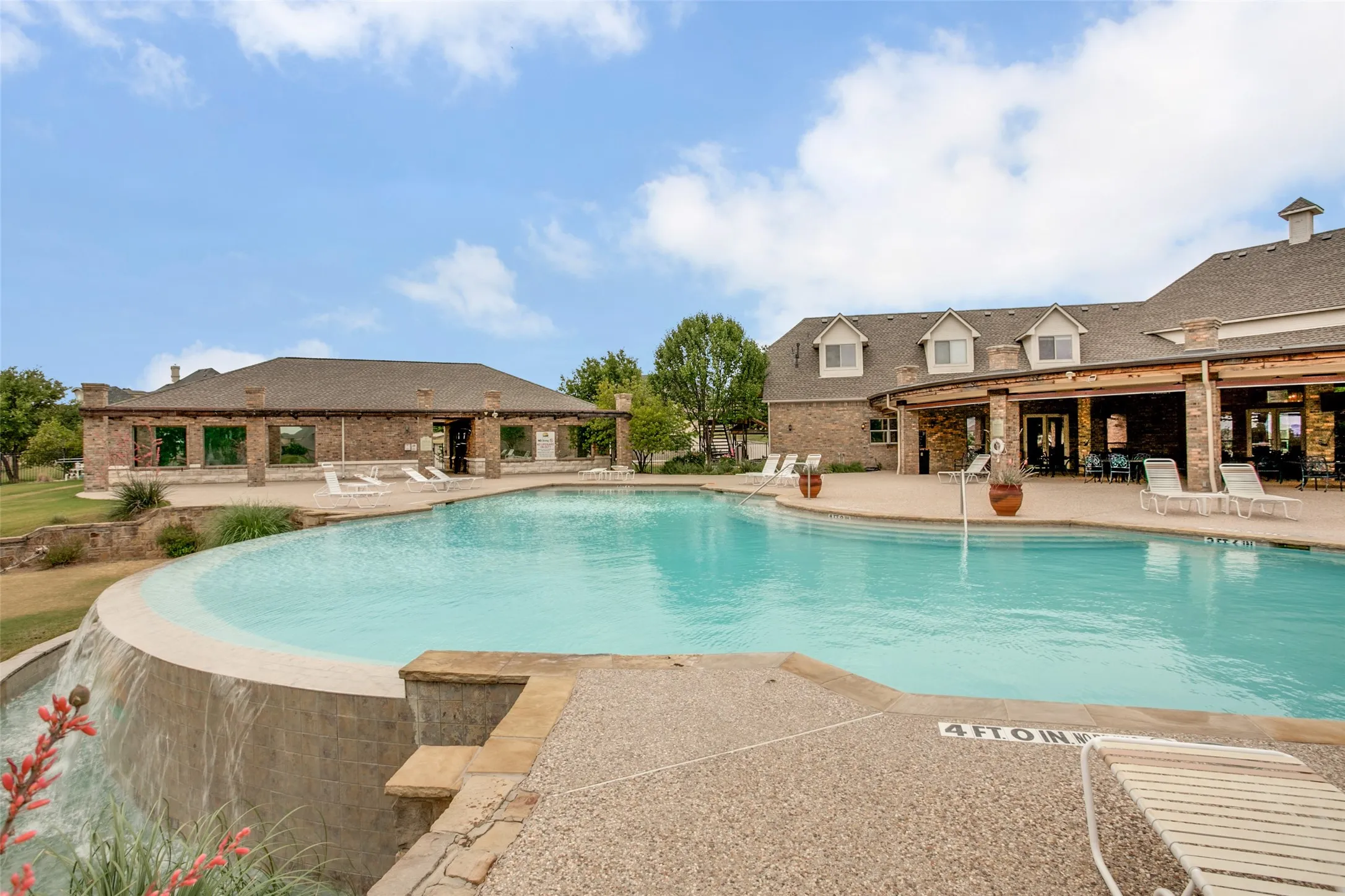 Single Family Residence For Sale in Tarrant County , 12492 Palmer Drive, Fort Worth, Texas 76179, 4 Bedroom, 3 Bathroom, 3 Garage spaces, 3,399 Sqft, built in 2021, mls#21400830, Real Estate Agent in Fort Worth, Homes For Sale in Tarrant county, Homes For Sale in Fort Worth, Realtor in Fort Worth Texas, Real Estate Brokerage Independent Realty Texas, Luminita Cordes Realtor
