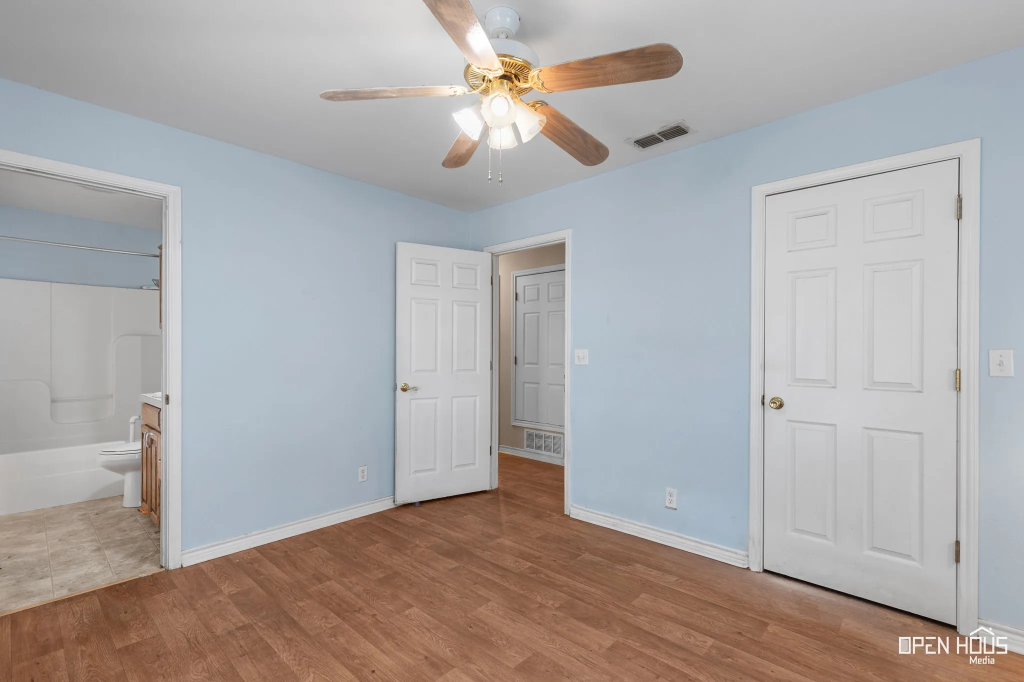 Farm For Sale in Clay County , 2657 FM 171 Road, Byers, Texas 76357, 6 Bedroom, 5 Bathroom, 2 Garage spaces, 2,412 Sqft, built in 2005, mls#21400833, Real Estate Agent in Byers, Homes For Sale in Clay county, Homes For Sale in Byers, Realtor in Byers Texas, Real Estate Brokerage Independent Realty Texas, Luminita Cordes Realtor