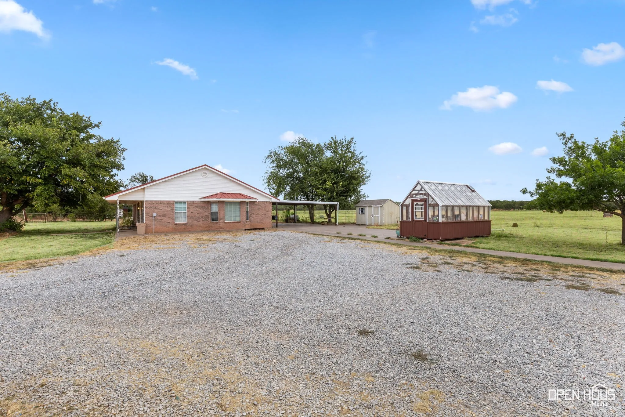 Farm For Sale in Clay County , 2657 FM 171 Road, Byers, Texas 76357, 6 Bedroom, 5 Bathroom, 2 Garage spaces, 2,412 Sqft, built in 2005, mls#21400833, Real Estate Agent in Byers, Homes For Sale in Clay county, Homes For Sale in Byers, Realtor in Byers Texas, Real Estate Brokerage Independent Realty Texas, Luminita Cordes Realtor