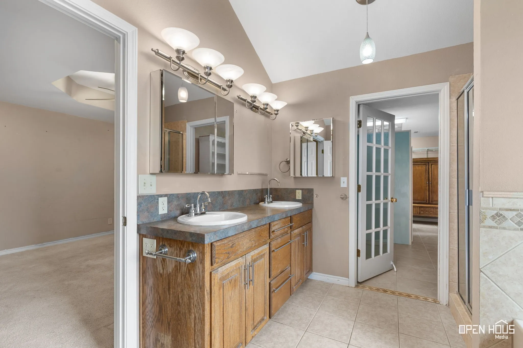 Farm For Sale in Clay County , 2657 FM 171 Road, Byers, Texas 76357, 6 Bedroom, 5 Bathroom, 2 Garage spaces, 2,412 Sqft, built in 2005, mls#21400833, Real Estate Agent in Byers, Homes For Sale in Clay county, Homes For Sale in Byers, Realtor in Byers Texas, Real Estate Brokerage Independent Realty Texas, Luminita Cordes Realtor