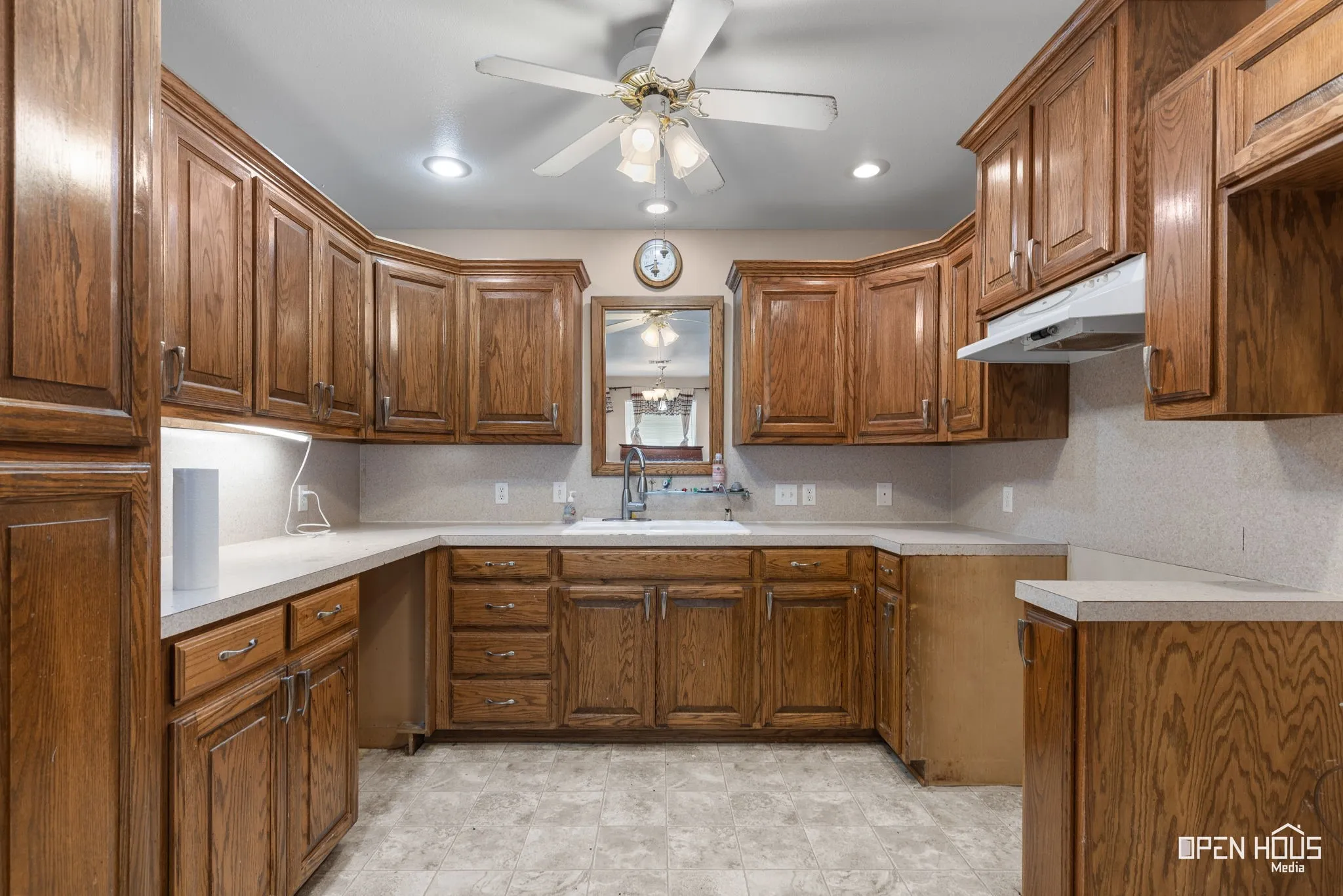 Farm For Sale in Clay County , 2657 FM 171 Road, Byers, Texas 76357, 6 Bedroom, 5 Bathroom, 2 Garage spaces, 2,412 Sqft, built in 2005, mls#21400833, Real Estate Agent in Byers, Homes For Sale in Clay county, Homes For Sale in Byers, Realtor in Byers Texas, Real Estate Brokerage Independent Realty Texas, Luminita Cordes Realtor