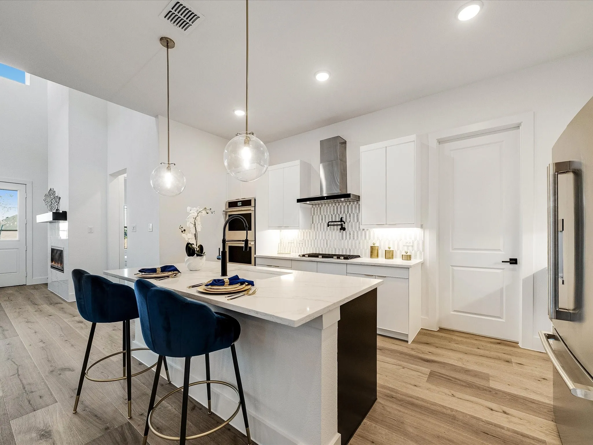 Single Family Residence For Sale in Denton County , 2309 Peters Colony Drive, Little Elm, Texas 75036, 4 Bedroom, 4 Bathroom, 2 Garage spaces, 2,510 Sqft, built in 2025, mls#21400834, Real Estate Agent in Little Elm, Homes For Sale in Denton county, Homes For Sale in Little Elm, Realtor in Little Elm Texas, Real Estate Brokerage Independent Realty Texas, Luminita Cordes Realtor