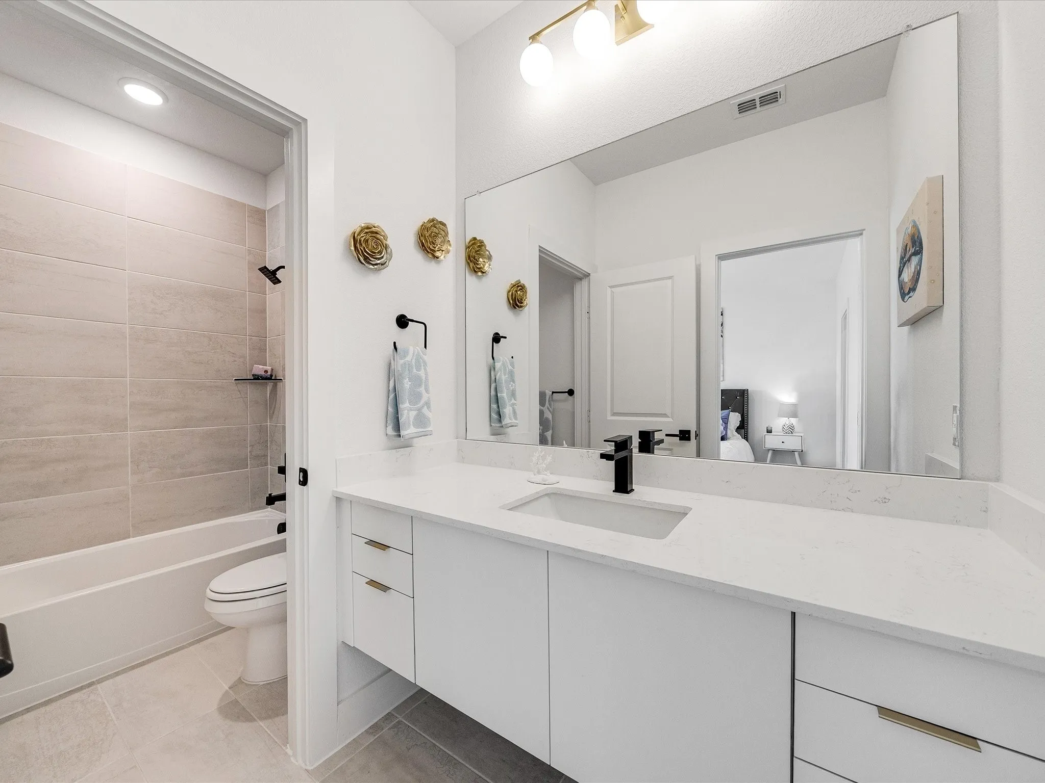 Single Family Residence For Sale in Denton County , 2309 Peters Colony Drive, Little Elm, Texas 75036, 4 Bedroom, 4 Bathroom, 2 Garage spaces, 2,510 Sqft, built in 2025, mls#21400834, Real Estate Agent in Little Elm, Homes For Sale in Denton county, Homes For Sale in Little Elm, Realtor in Little Elm Texas, Real Estate Brokerage Independent Realty Texas, Luminita Cordes Realtor