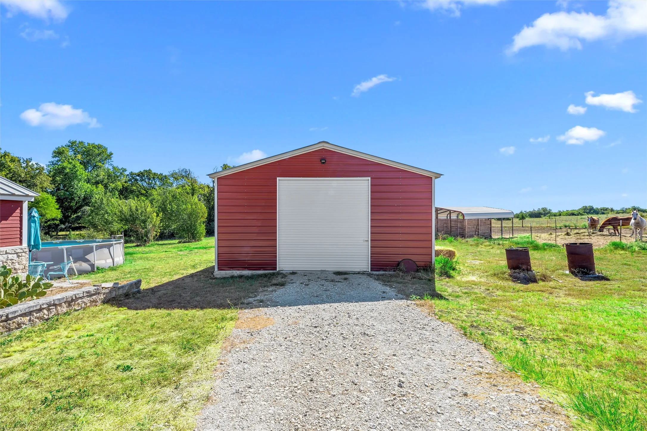 Single Family Residence For Sale in Mc Lennan County , 518 Warren Road, Lorena, Texas 76655, 4 Bedroom, 2 Bathroom, 2 Garage spaces, 2,260 Sqft, built in 1983, mls#21397740, Real Estate Agent in Lorena, Homes For Sale in Mc Lennan county, Homes For Sale in Lorena, Realtor in Lorena Texas, Real Estate Brokerage Independent Realty Texas, Luminita Cordes Realtor