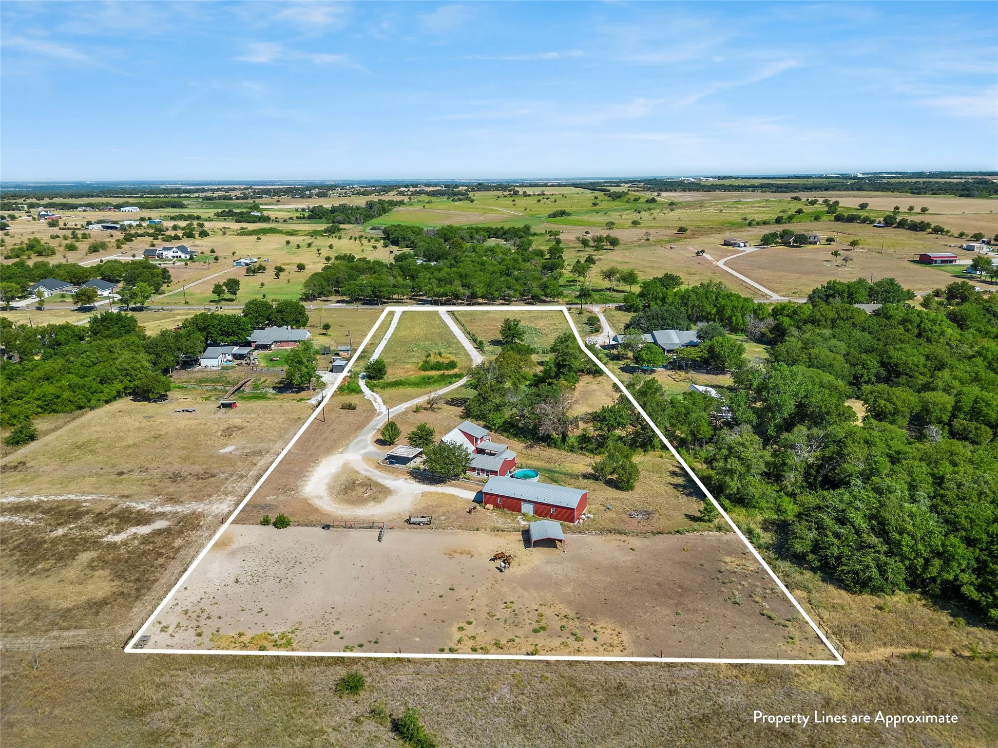 Single Family Residence For Sale in Mc Lennan County , 518 Warren Road, Lorena, Texas 76655, 4 Bedroom, 2 Bathroom, 2 Garage spaces, 2,260 Sqft, built in 1983, mls#21397740, Real Estate Agent in Lorena, Homes For Sale in Mc Lennan county, Homes For Sale in Lorena, Realtor in Lorena Texas, Real Estate Brokerage Independent Realty Texas, Luminita Cordes Realtor