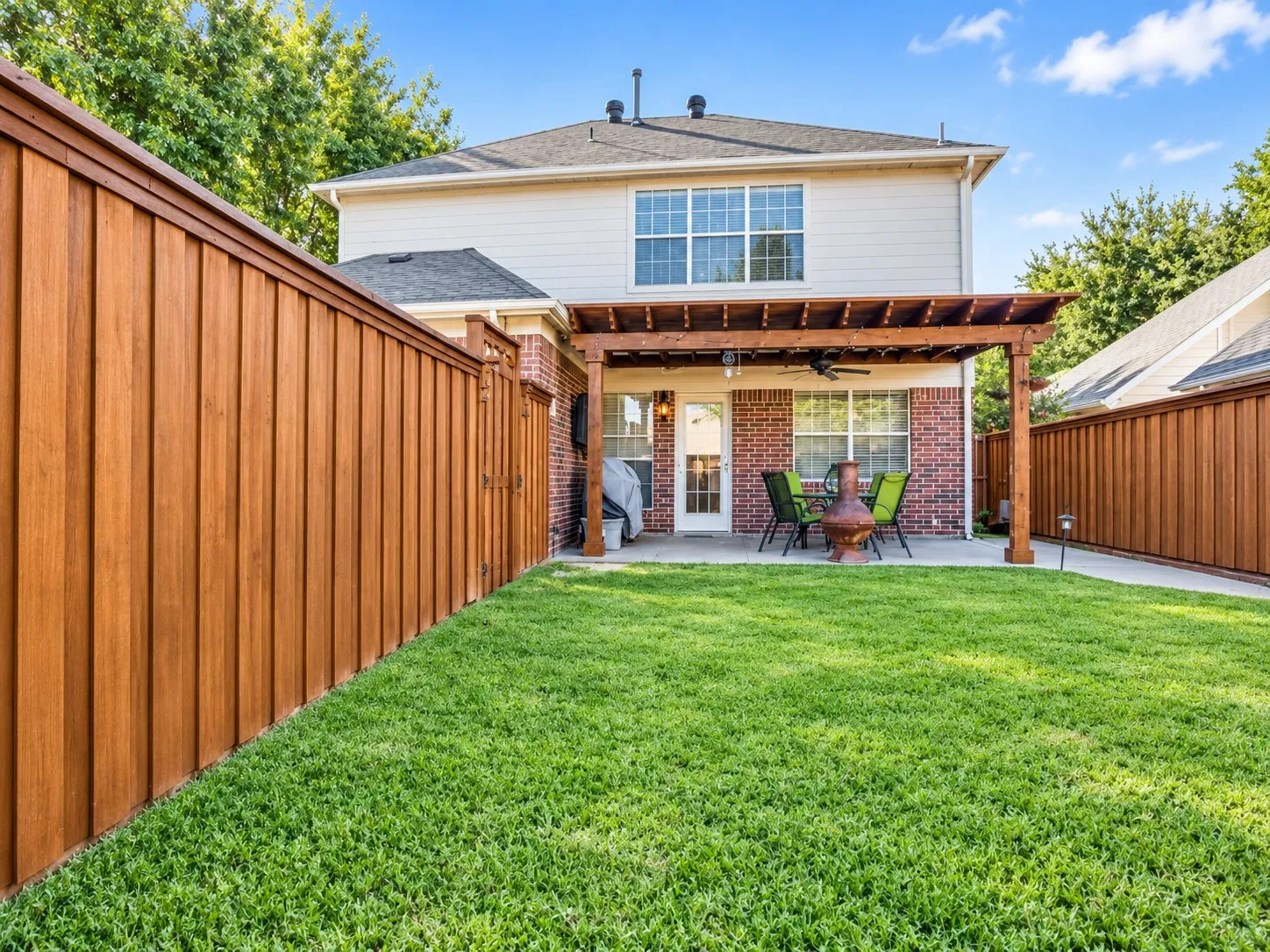 Single Family Residence For Rent in Collin County , 4705 Holly Berry Drive, Plano, Texas 75093, 3 Bedroom, 3 Bathroom, 2 Garage spaces, 1,944 Sqft, built in 1993, mls#21400841, Real Estate Agent in Plano, Homes For Rent in Collin county, Homes For Rent in Plano, Realtor in Plano Texas, Real Estate Brokerage Independent Realty Texas, Luminita Cordes Realtor