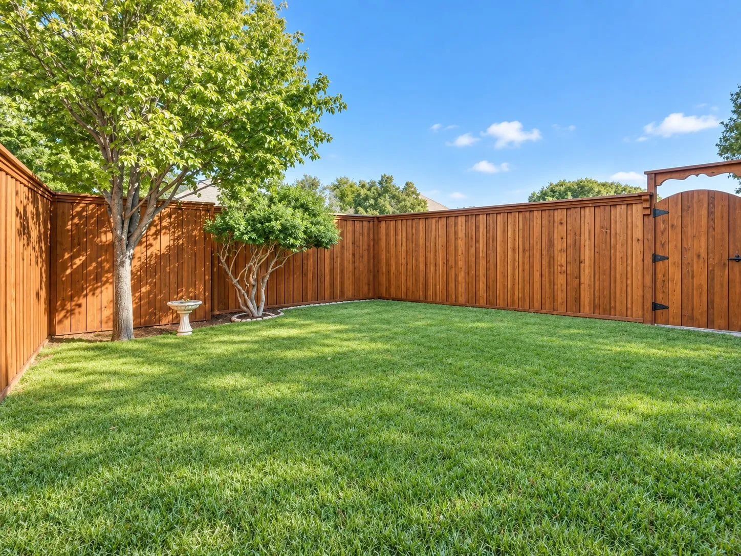 Single Family Residence For Rent in Collin County , 4705 Holly Berry Drive, Plano, Texas 75093, 3 Bedroom, 3 Bathroom, 2 Garage spaces, 1,944 Sqft, built in 1993, mls#21400841, Real Estate Agent in Plano, Homes For Rent in Collin county, Homes For Rent in Plano, Realtor in Plano Texas, Real Estate Brokerage Independent Realty Texas, Luminita Cordes Realtor