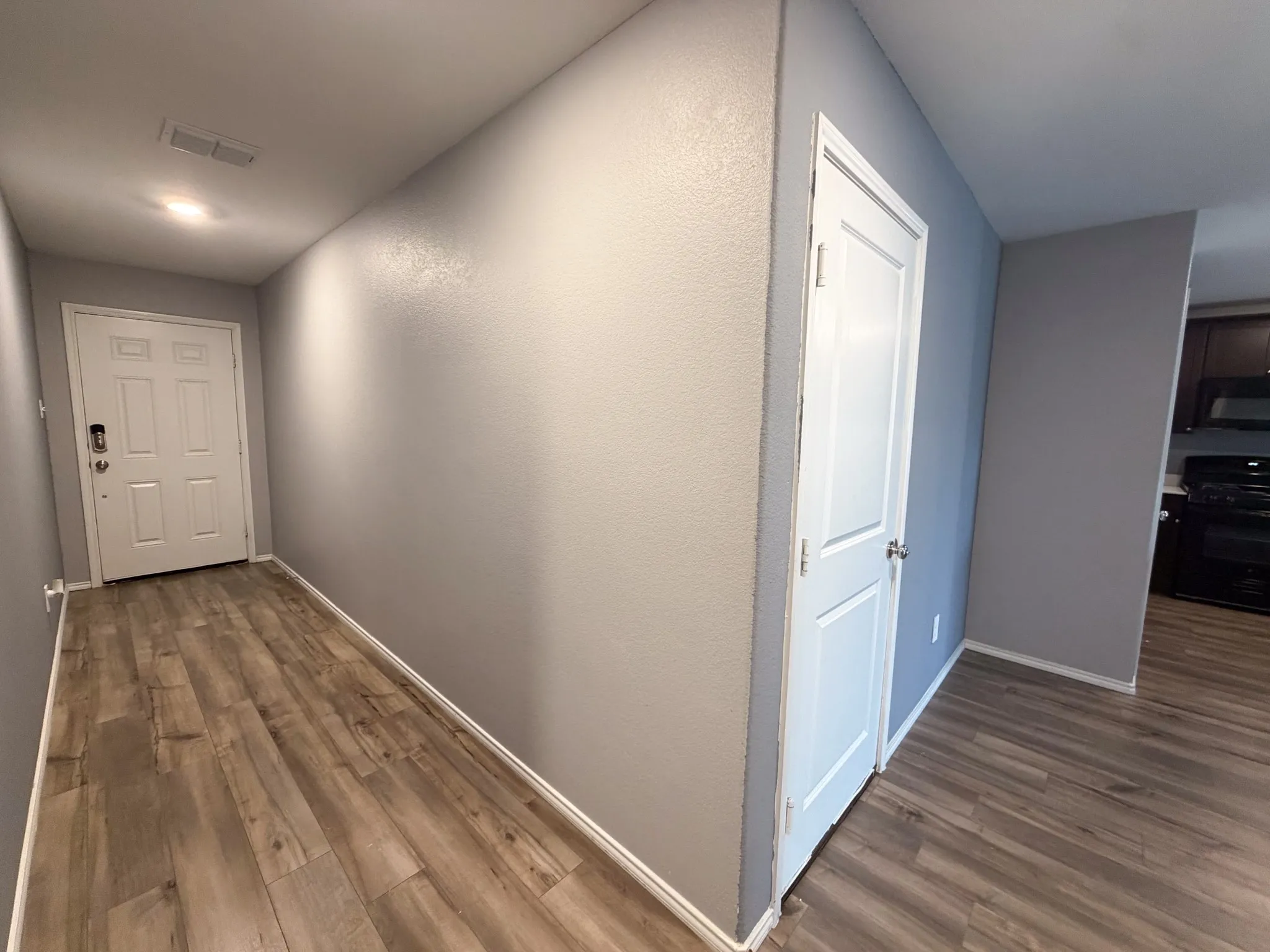 Single Family Residence For Rent in Ellis County , 1012 Lady Bird Street, Ennis, Texas 75119, 3 Bedroom, 2 Bathroom, 2 Garage spaces, 1,624 Sqft, built in 2021, mls#21400847, Real Estate Agent in Ennis, Homes For Rent in Ellis county, Homes For Rent in Ennis, Realtor in Ennis Texas, Real Estate Brokerage Independent Realty Texas, Luminita Cordes Realtor
