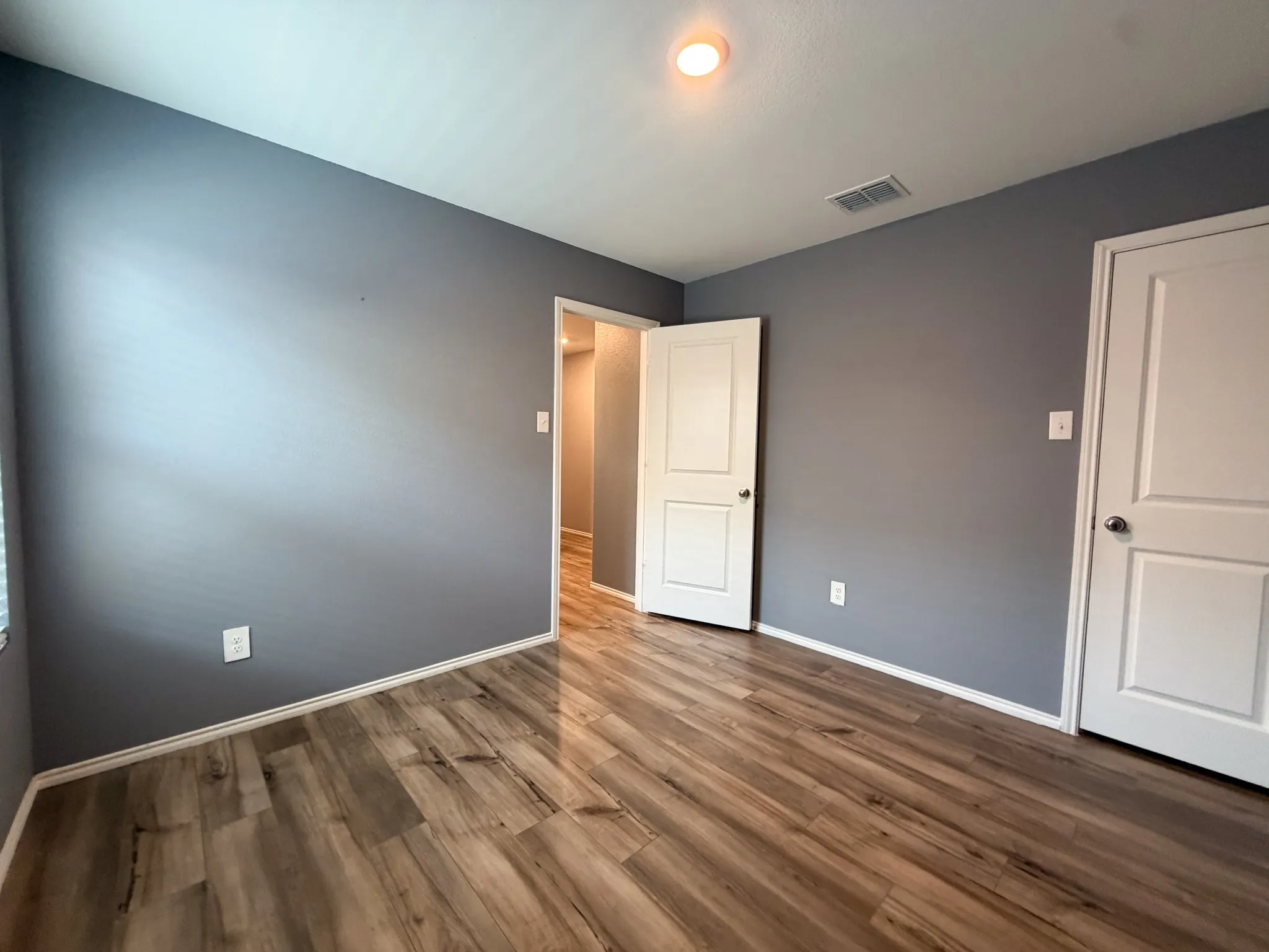 Single Family Residence For Rent in Ellis County , 1012 Lady Bird Street, Ennis, Texas 75119, 3 Bedroom, 2 Bathroom, 2 Garage spaces, 1,624 Sqft, built in 2021, mls#21400847, Real Estate Agent in Ennis, Homes For Rent in Ellis county, Homes For Rent in Ennis, Realtor in Ennis Texas, Real Estate Brokerage Independent Realty Texas, Luminita Cordes Realtor