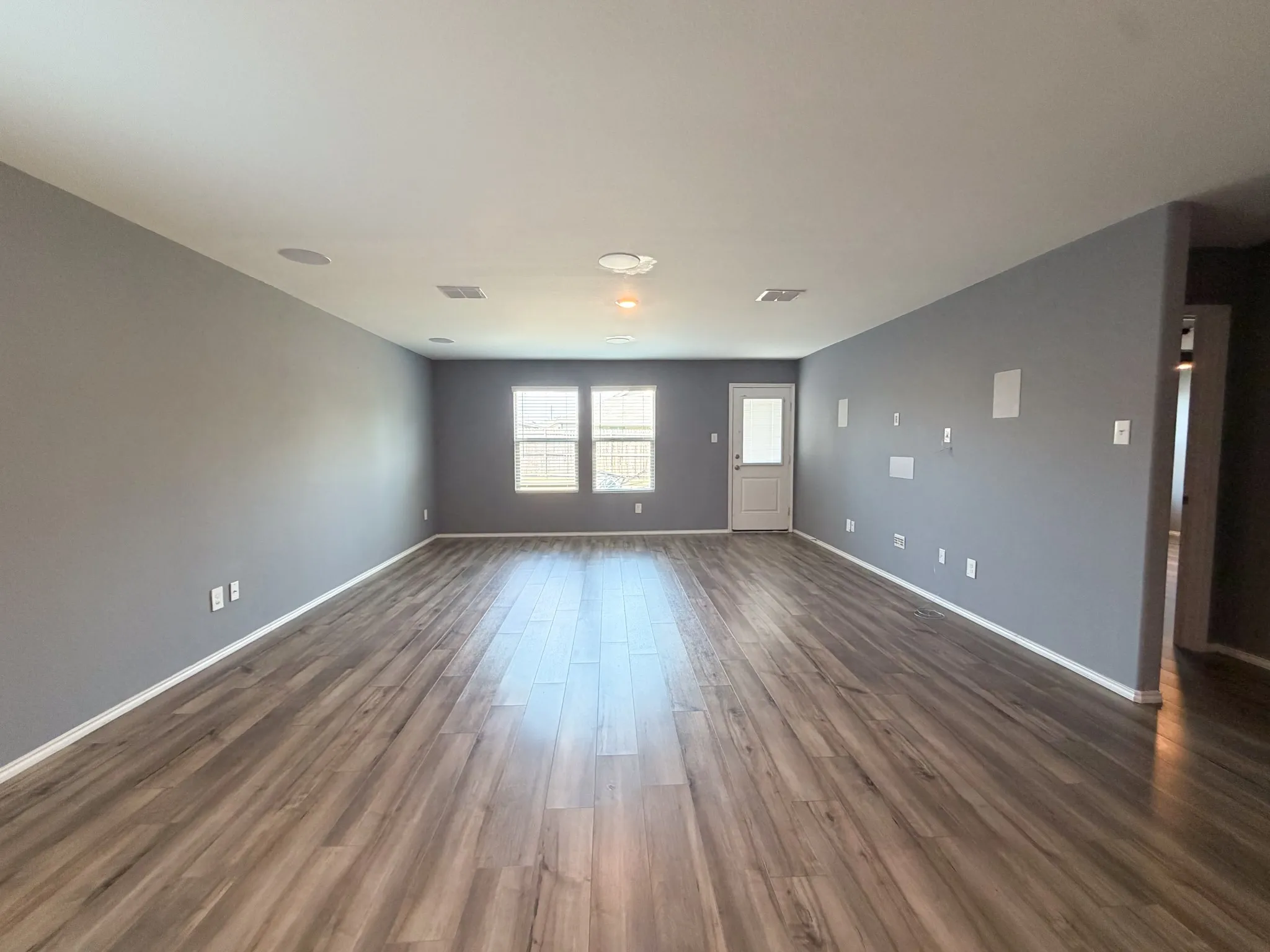 Single Family Residence For Rent in Ellis County , 1012 Lady Bird Street, Ennis, Texas 75119, 3 Bedroom, 2 Bathroom, 2 Garage spaces, 1,624 Sqft, built in 2021, mls#21400847, Real Estate Agent in Ennis, Homes For Rent in Ellis county, Homes For Rent in Ennis, Realtor in Ennis Texas, Real Estate Brokerage Independent Realty Texas, Luminita Cordes Realtor