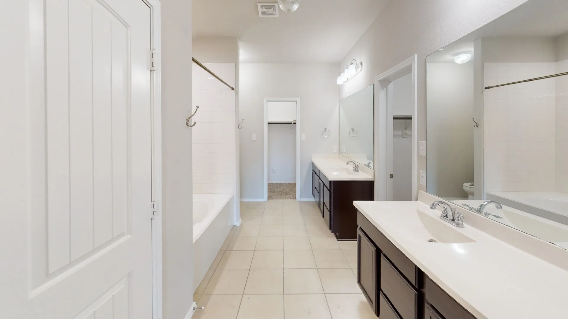 Single Family Residence For Rent in Tarrant County , 6416 Longhorn Herd Lane, Fort Worth, Texas 76123, 4 Bedroom, 3 Bathroom, 2 Garage spaces, 2,827 Sqft, built in 2019, mls#21400849, Real Estate Agent in Fort Worth, Homes For Rent in Tarrant county, Homes For Rent in Fort Worth, Realtor in Fort Worth Texas, Real Estate Brokerage Independent Realty Texas, Luminita Cordes Realtor