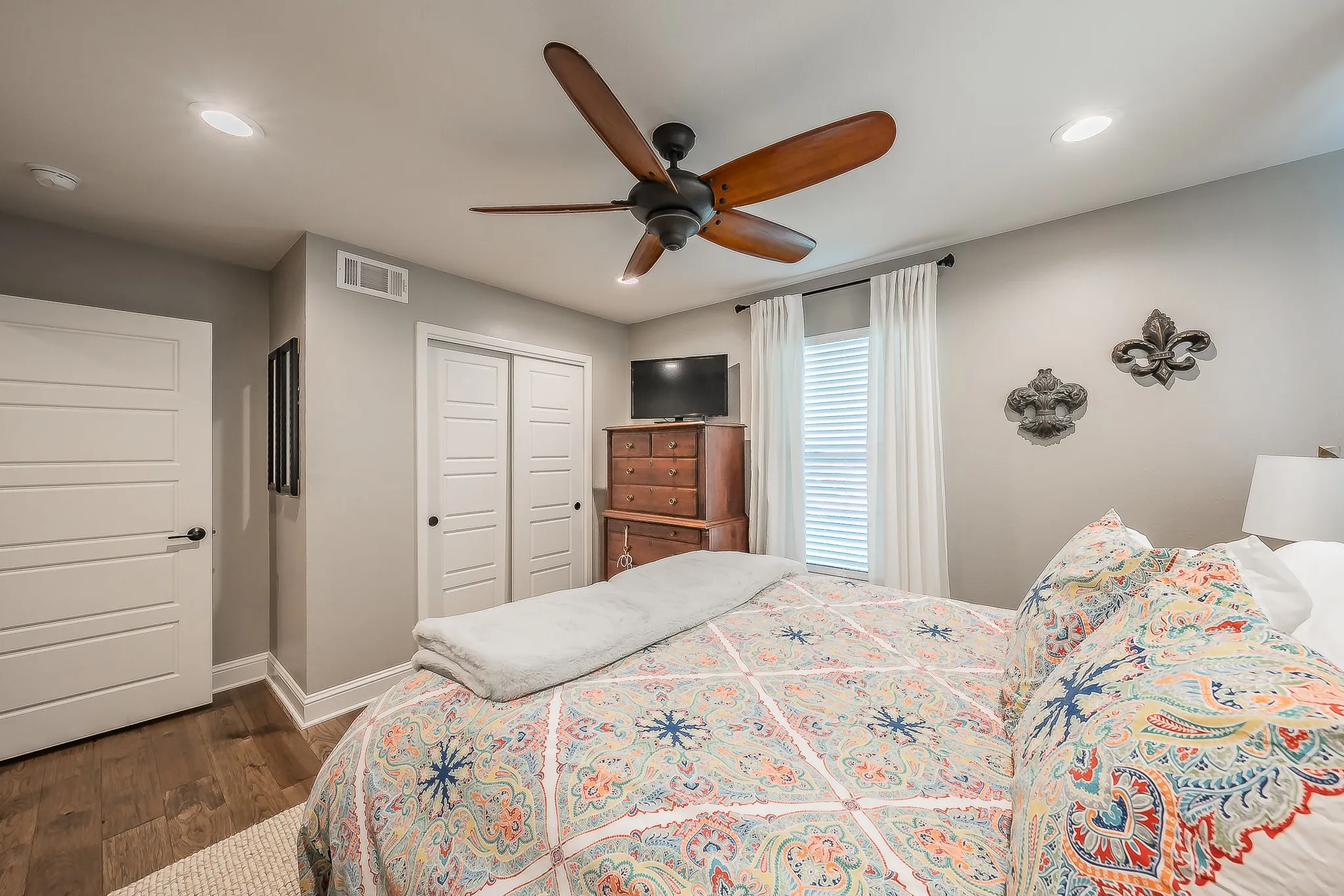 Single Family Residence For Rent in Tarrant County , 6409 Inca Road, Fort Worth, Texas 76116, 3 Bedroom, 2 Bathroom, 2 Garage spaces, 2,224 Sqft, built in 1961, mls#21399131, Real Estate Agent in Fort Worth, Homes For Rent in Tarrant county, Homes For Rent in Fort Worth, Realtor in Fort Worth Texas, Real Estate Brokerage Independent Realty Texas, Luminita Cordes Realtor