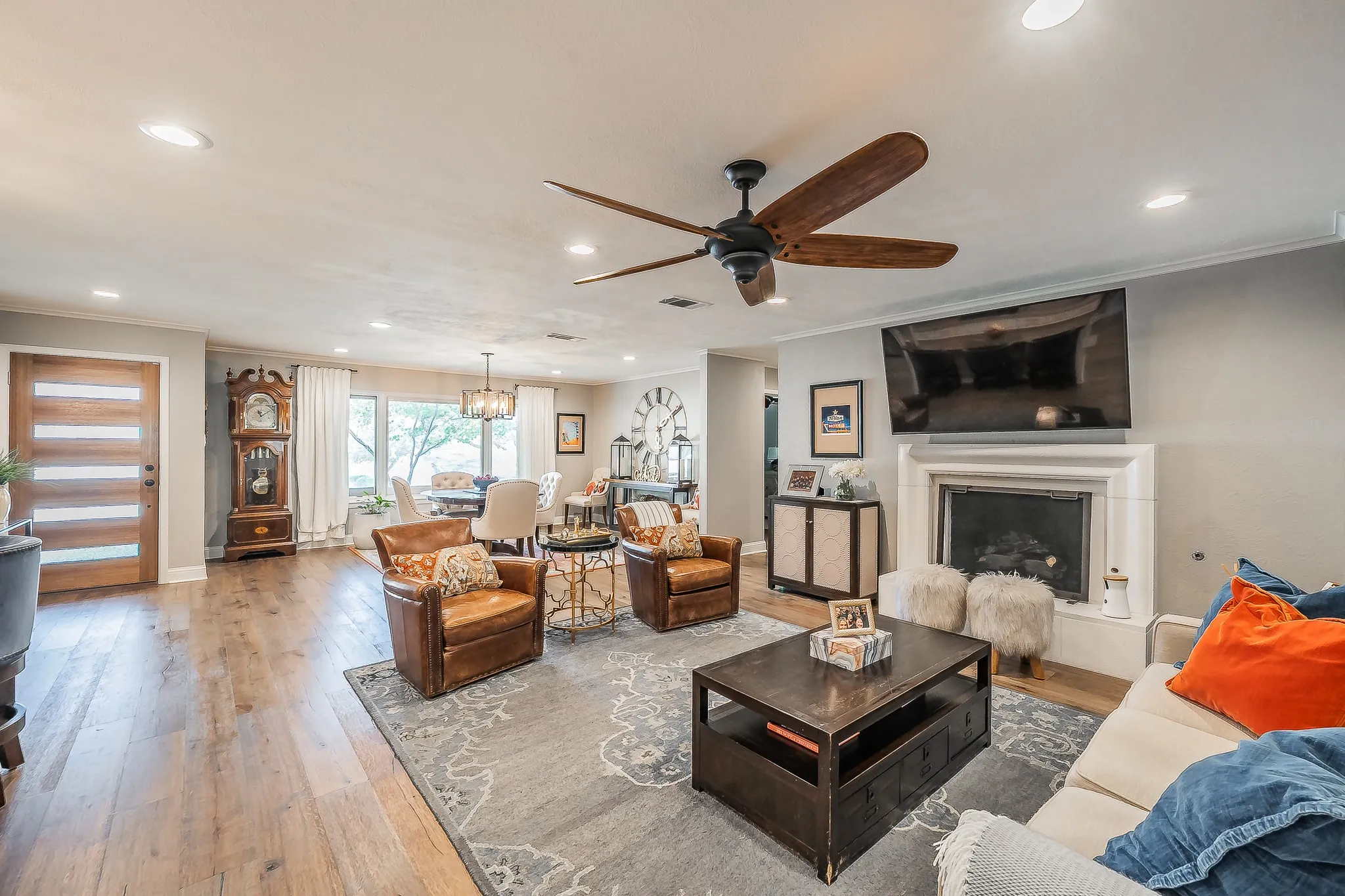Single Family Residence For Rent in Tarrant County , 6409 Inca Road, Fort Worth, Texas 76116, 3 Bedroom, 2 Bathroom, 2 Garage spaces, 2,224 Sqft, built in 1961, mls#21399131, Real Estate Agent in Fort Worth, Homes For Rent in Tarrant county, Homes For Rent in Fort Worth, Realtor in Fort Worth Texas, Real Estate Brokerage Independent Realty Texas, Luminita Cordes Realtor