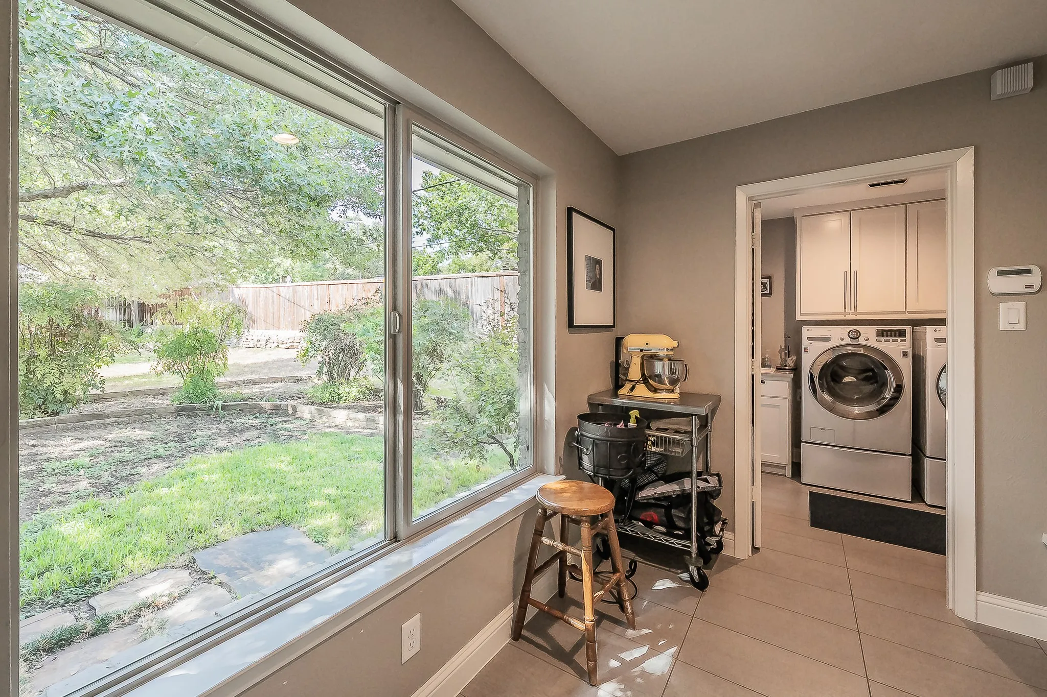 Single Family Residence For Rent in Tarrant County , 6409 Inca Road, Fort Worth, Texas 76116, 3 Bedroom, 2 Bathroom, 2 Garage spaces, 2,224 Sqft, built in 1961, mls#21399131, Real Estate Agent in Fort Worth, Homes For Rent in Tarrant county, Homes For Rent in Fort Worth, Realtor in Fort Worth Texas, Real Estate Brokerage Independent Realty Texas, Luminita Cordes Realtor