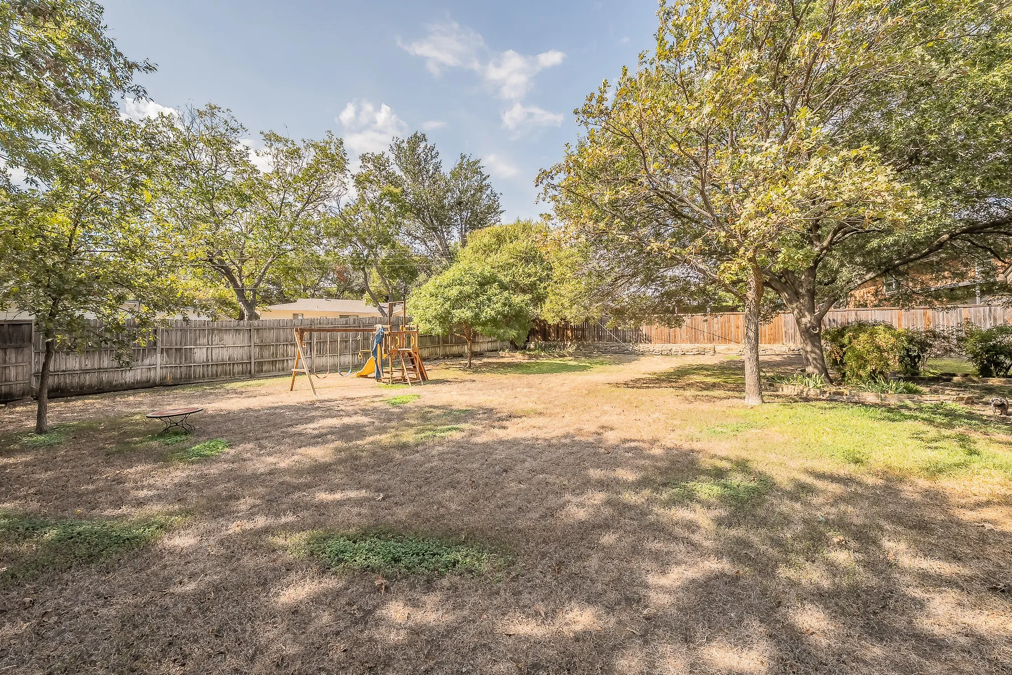 Single Family Residence For Rent in Tarrant County , 6409 Inca Road, Fort Worth, Texas 76116, 3 Bedroom, 2 Bathroom, 2 Garage spaces, 2,224 Sqft, built in 1961, mls#21399131, Real Estate Agent in Fort Worth, Homes For Rent in Tarrant county, Homes For Rent in Fort Worth, Realtor in Fort Worth Texas, Real Estate Brokerage Independent Realty Texas, Luminita Cordes Realtor