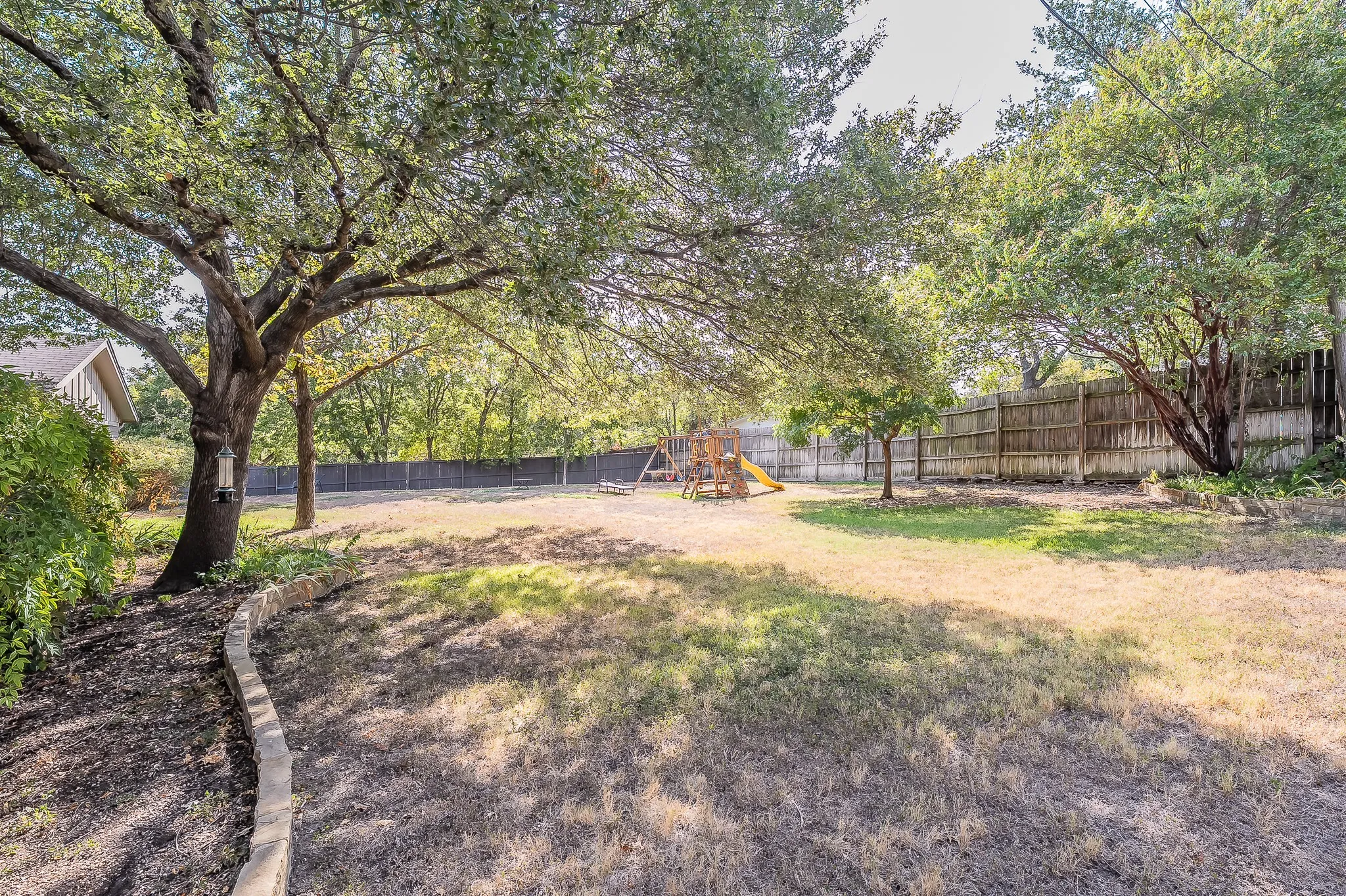 Single Family Residence For Rent in Tarrant County , 6409 Inca Road, Fort Worth, Texas 76116, 3 Bedroom, 2 Bathroom, 2 Garage spaces, 2,224 Sqft, built in 1961, mls#21399131, Real Estate Agent in Fort Worth, Homes For Rent in Tarrant county, Homes For Rent in Fort Worth, Realtor in Fort Worth Texas, Real Estate Brokerage Independent Realty Texas, Luminita Cordes Realtor