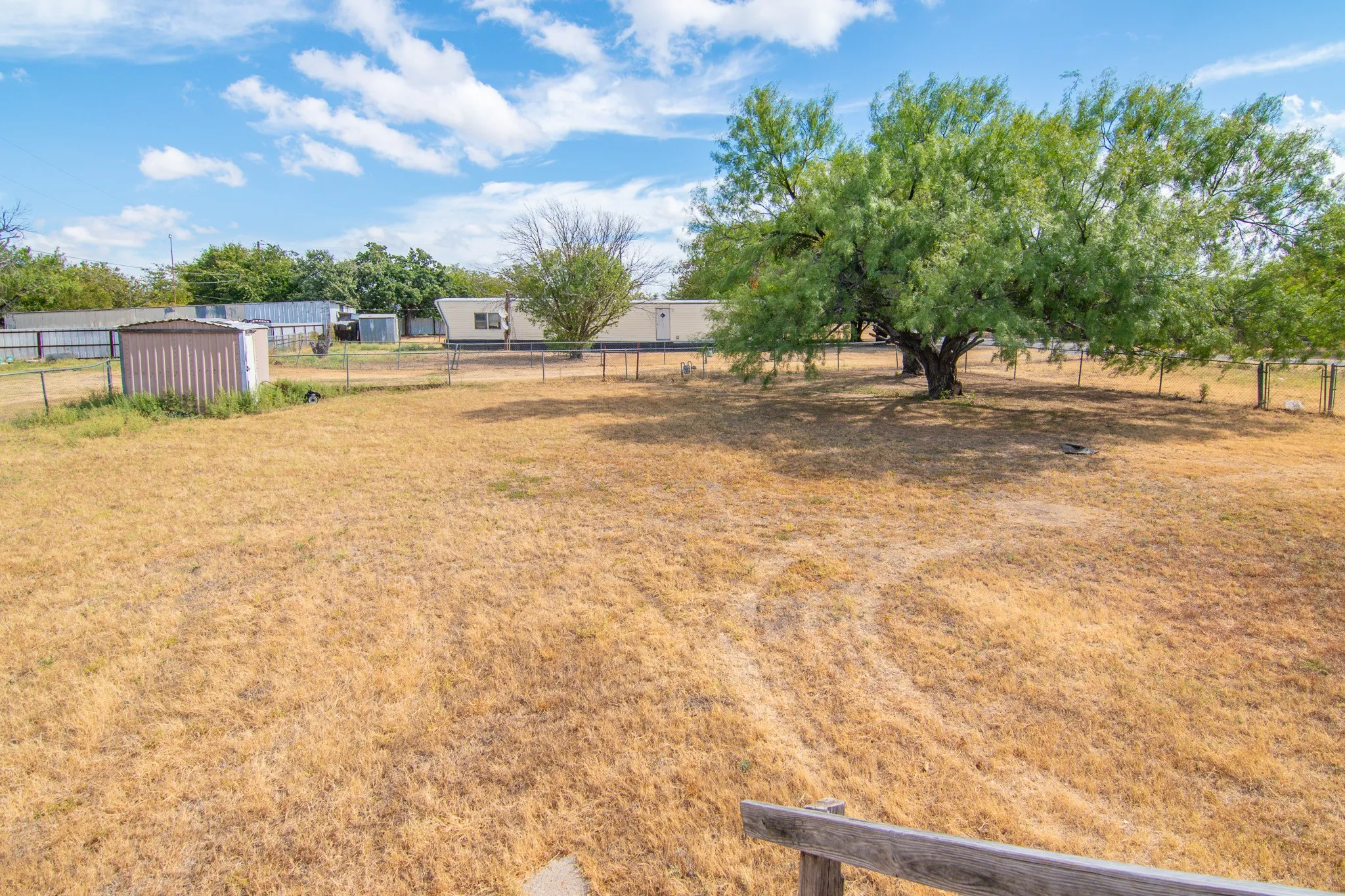 Mobile Home For Sale in Brown County , 102 Live Oak Road, Early, Texas 76802, 3 Bedroom, 2 Bathroom, Garage spaces, 1,216 Sqft, built in 0, mls#21400851, Real Estate Agent in Early, Homes For Sale in Brown county, Homes For Sale in Early, Realtor in Early Texas, Real Estate Brokerage Independent Realty Texas, Luminita Cordes Realtor