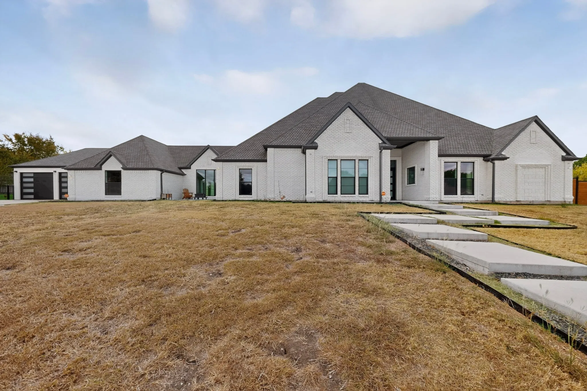 Single Family Residence For Sale in Rockwall County , 209 Carriage Hill Lane, Heath, Texas 75032, 5 Bedroom, 6 Bathroom, 2 Garage spaces, 6,544 Sqft, built in 1992, mls#21399462, Real Estate Agent in Heath, Homes For Sale in Rockwall county, Homes For Sale in Heath, Realtor in Heath Texas, Real Estate Brokerage Independent Realty Texas, Luminita Cordes Realtor