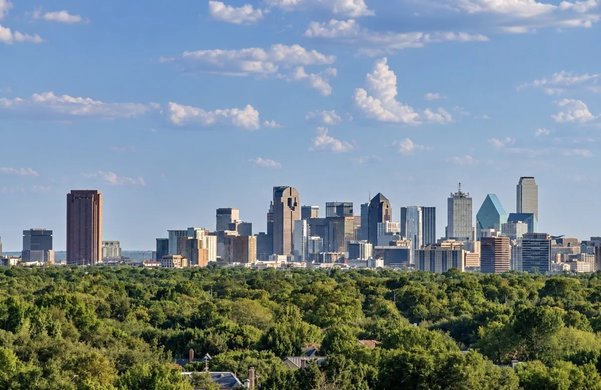 Condominium For Sale in Dallas County , 6335 W Northwest Highway 918, Dallas, Texas 75225, 2 Bedroom, 3 Bathroom, 1 Garage spaces, 2,126 Sqft, built in 1966, mls#21382017, Real Estate Agent in Dallas, Homes For Sale in Dallas county, Homes For Sale in Dallas, Realtor in Dallas Texas, Real Estate Brokerage Independent Realty Texas, Luminita Cordes Realtor