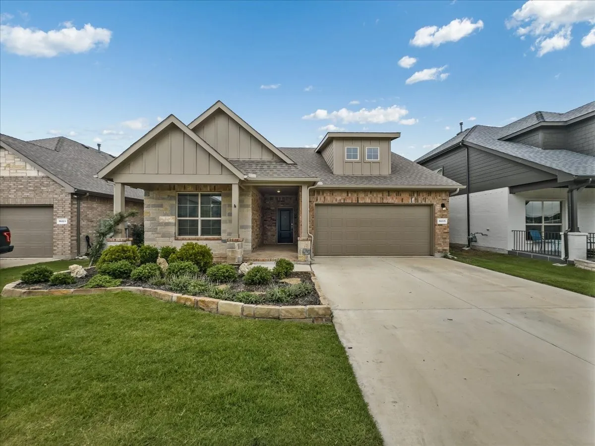 Single Family Residence For Rent in Denton County , 1605 Camp Court, Northlake, Texas 76247, 4 Bedroom, 2 Bathroom, 2 Garage spaces, 1,806 Sqft, built in 2022, mls#21396974, Real Estate Agent in Northlake, Homes For Rent in Denton county, Homes For Rent in Northlake, Realtor in Northlake Texas, Real Estate Brokerage Independent Realty Texas, Luminita Cordes Realtor