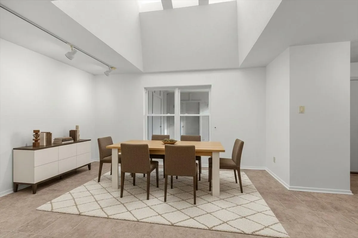 Single Family Residence For Sale in Tarrant County , 8933 Kincaid Drive, Benbrook, Texas 76116, 4 Bedroom, 2 Bathroom, 2 Garage spaces, 1,986 Sqft, built in 1967, mls#21400424, Real Estate Agent in Benbrook, Homes For Sale in Tarrant county, Homes For Sale in Benbrook, Realtor in Benbrook Texas, Real Estate Brokerage Independent Realty Texas, Luminita Cordes Realtor