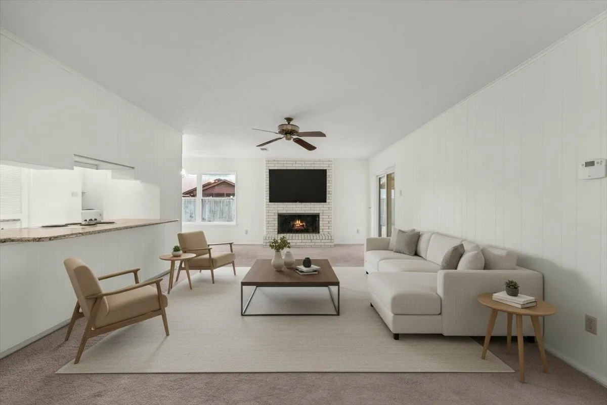Single Family Residence For Sale in Tarrant County , 8933 Kincaid Drive, Benbrook, Texas 76116, 4 Bedroom, 2 Bathroom, 2 Garage spaces, 1,986 Sqft, built in 1967, mls#21400424, Real Estate Agent in Benbrook, Homes For Sale in Tarrant county, Homes For Sale in Benbrook, Realtor in Benbrook Texas, Real Estate Brokerage Independent Realty Texas, Luminita Cordes Realtor
