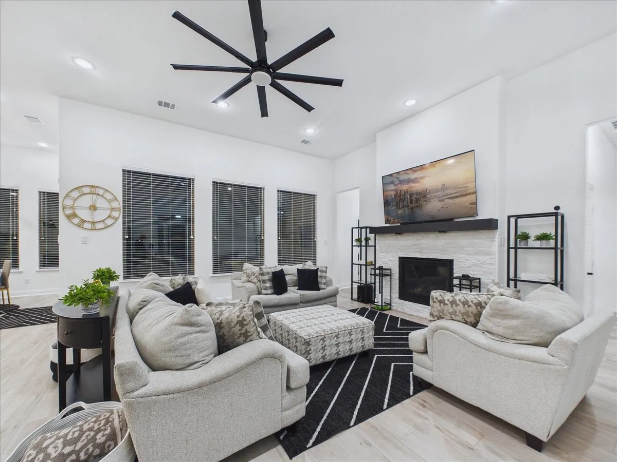Single Family Residence For Sale in Rockwall County , 180 Settlement Lane, Mclendon Chisholm, Texas 75032, 5 Bedroom, 5 Bathroom, 3 Garage spaces, 3,929 Sqft, built in 2023, mls#21393311, Real Estate Agent in Mclendon Chisholm, Homes For Sale in Rockwall county, Homes For Sale in Mclendon Chisholm, Realtor in Mclendon Chisholm Texas, Real Estate Brokerage Independent Realty Texas, Luminita Cordes Realtor