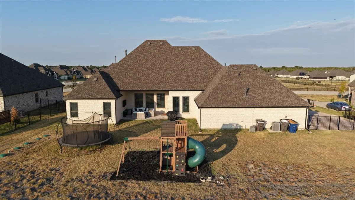 Single Family Residence For Sale in Rockwall County , 180 Settlement Lane, Mclendon Chisholm, Texas 75032, 5 Bedroom, 5 Bathroom, 3 Garage spaces, 3,929 Sqft, built in 2023, mls#21393311, Real Estate Agent in Mclendon Chisholm, Homes For Sale in Rockwall county, Homes For Sale in Mclendon Chisholm, Realtor in Mclendon Chisholm Texas, Real Estate Brokerage Independent Realty Texas, Luminita Cordes Realtor