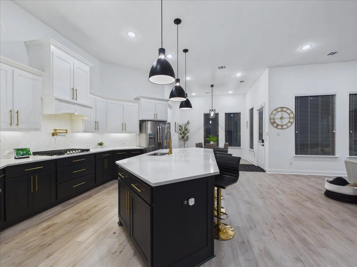 Single Family Residence For Sale in Rockwall County , 180 Settlement Lane, Mclendon Chisholm, Texas 75032, 5 Bedroom, 5 Bathroom, 3 Garage spaces, 3,929 Sqft, built in 2023, mls#21393311, Real Estate Agent in Mclendon Chisholm, Homes For Sale in Rockwall county, Homes For Sale in Mclendon Chisholm, Realtor in Mclendon Chisholm Texas, Real Estate Brokerage Independent Realty Texas, Luminita Cordes Realtor