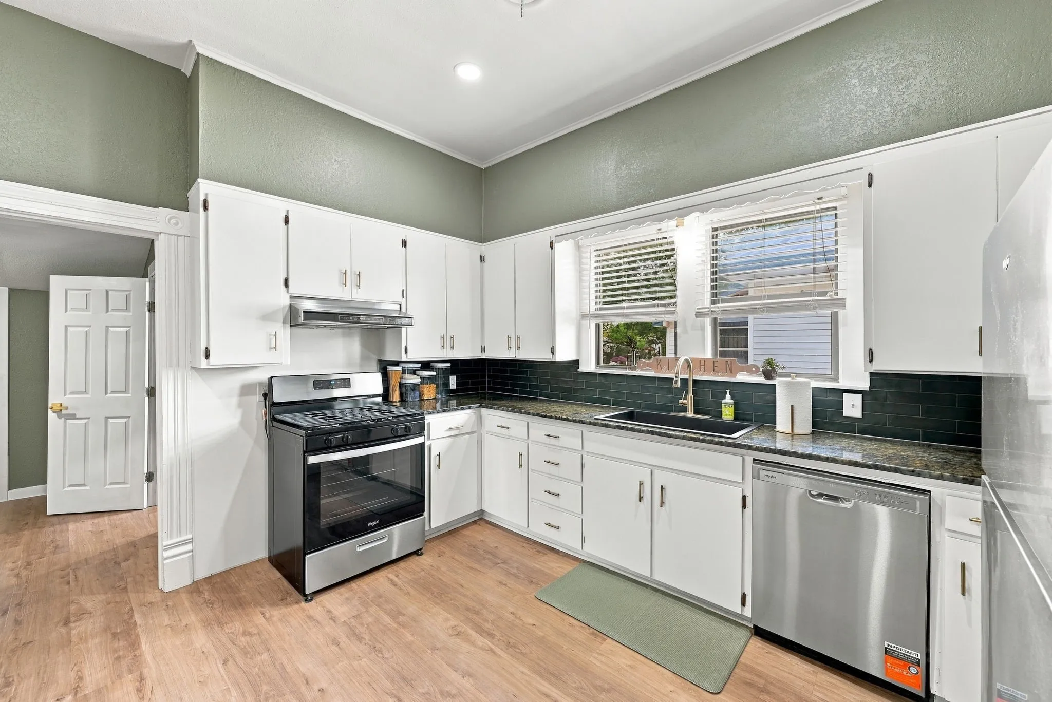 Single Family Residence For Sale in Johnson County , 311 N Pendell Avenue, Cleburne, Texas 76033, 3 Bedroom, 1 Bathroom, Garage spaces, 1,260 Sqft, built in 1930, mls#21400411, Real Estate Agent in Cleburne, Homes For Sale in Johnson county, Homes For Sale in Cleburne, Realtor in Cleburne Texas, Real Estate Brokerage Independent Realty Texas, Luminita Cordes Realtor