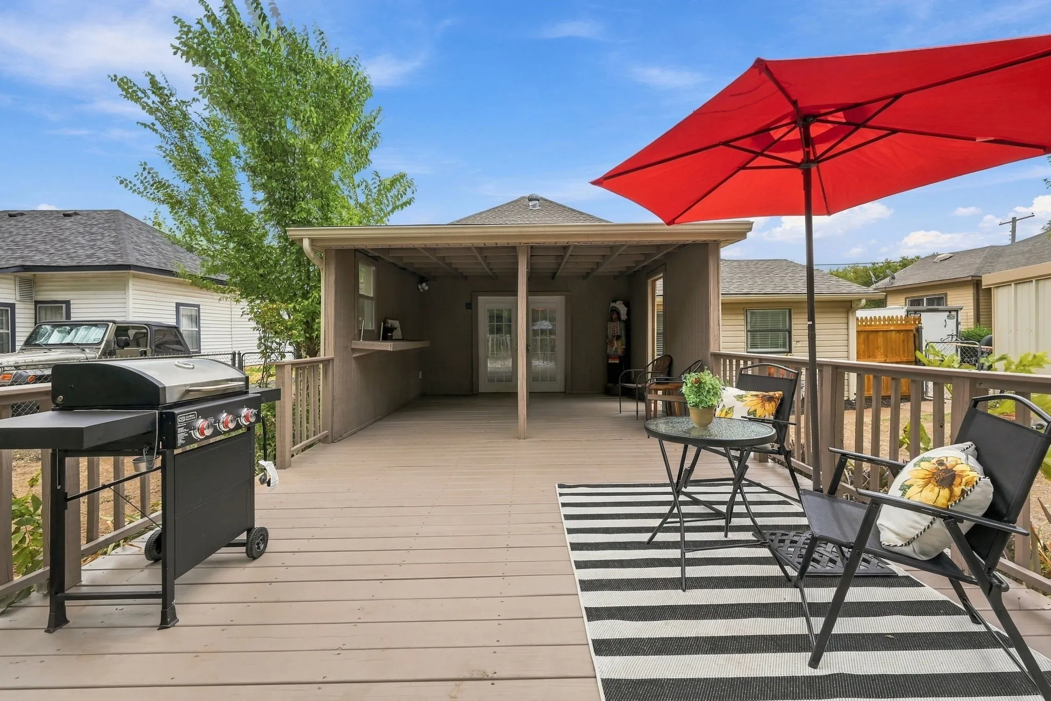 Single Family Residence For Sale in Johnson County , 311 N Pendell Avenue, Cleburne, Texas 76033, 3 Bedroom, 1 Bathroom, Garage spaces, 1,260 Sqft, built in 1930, mls#21400411, Real Estate Agent in Cleburne, Homes For Sale in Johnson county, Homes For Sale in Cleburne, Realtor in Cleburne Texas, Real Estate Brokerage Independent Realty Texas, Luminita Cordes Realtor