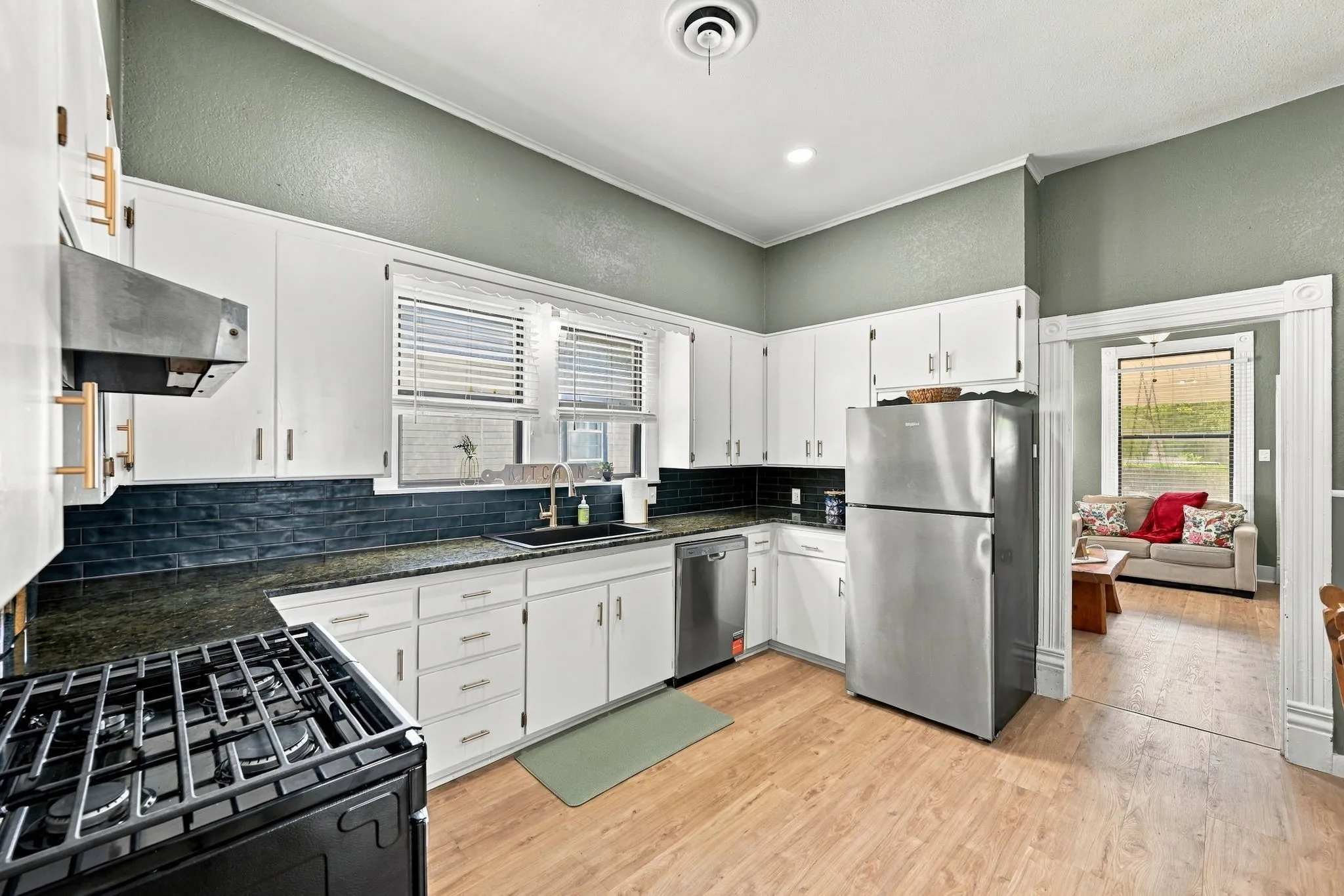 Single Family Residence For Sale in Johnson County , 311 N Pendell Avenue, Cleburne, Texas 76033, 3 Bedroom, 1 Bathroom, Garage spaces, 1,260 Sqft, built in 1930, mls#21400411, Real Estate Agent in Cleburne, Homes For Sale in Johnson county, Homes For Sale in Cleburne, Realtor in Cleburne Texas, Real Estate Brokerage Independent Realty Texas, Luminita Cordes Realtor