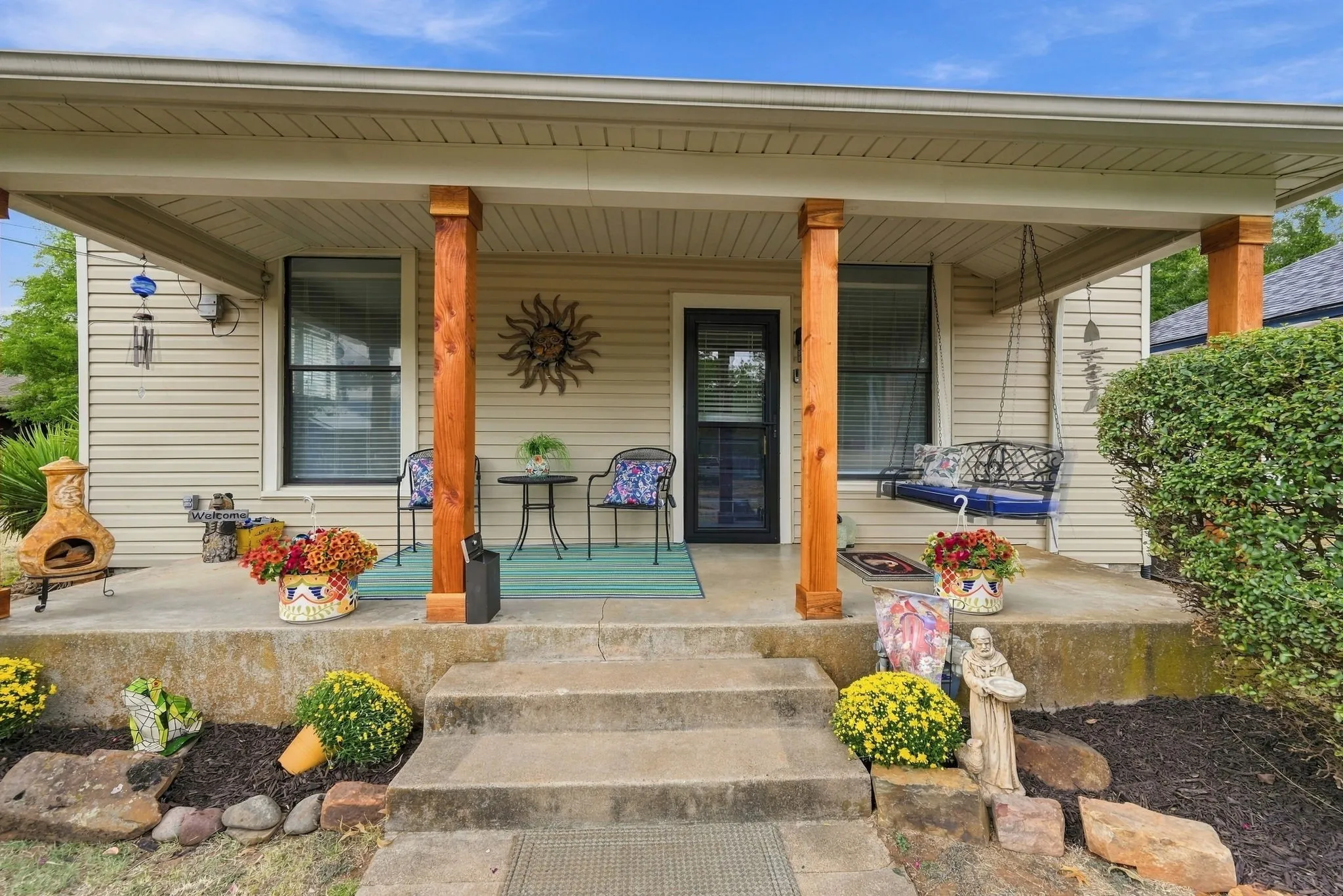 Single Family Residence For Sale in Johnson County , 311 N Pendell Avenue, Cleburne, Texas 76033, 3 Bedroom, 1 Bathroom, Garage spaces, 1,260 Sqft, built in 1930, mls#21400411, Real Estate Agent in Cleburne, Homes For Sale in Johnson county, Homes For Sale in Cleburne, Realtor in Cleburne Texas, Real Estate Brokerage Independent Realty Texas, Luminita Cordes Realtor