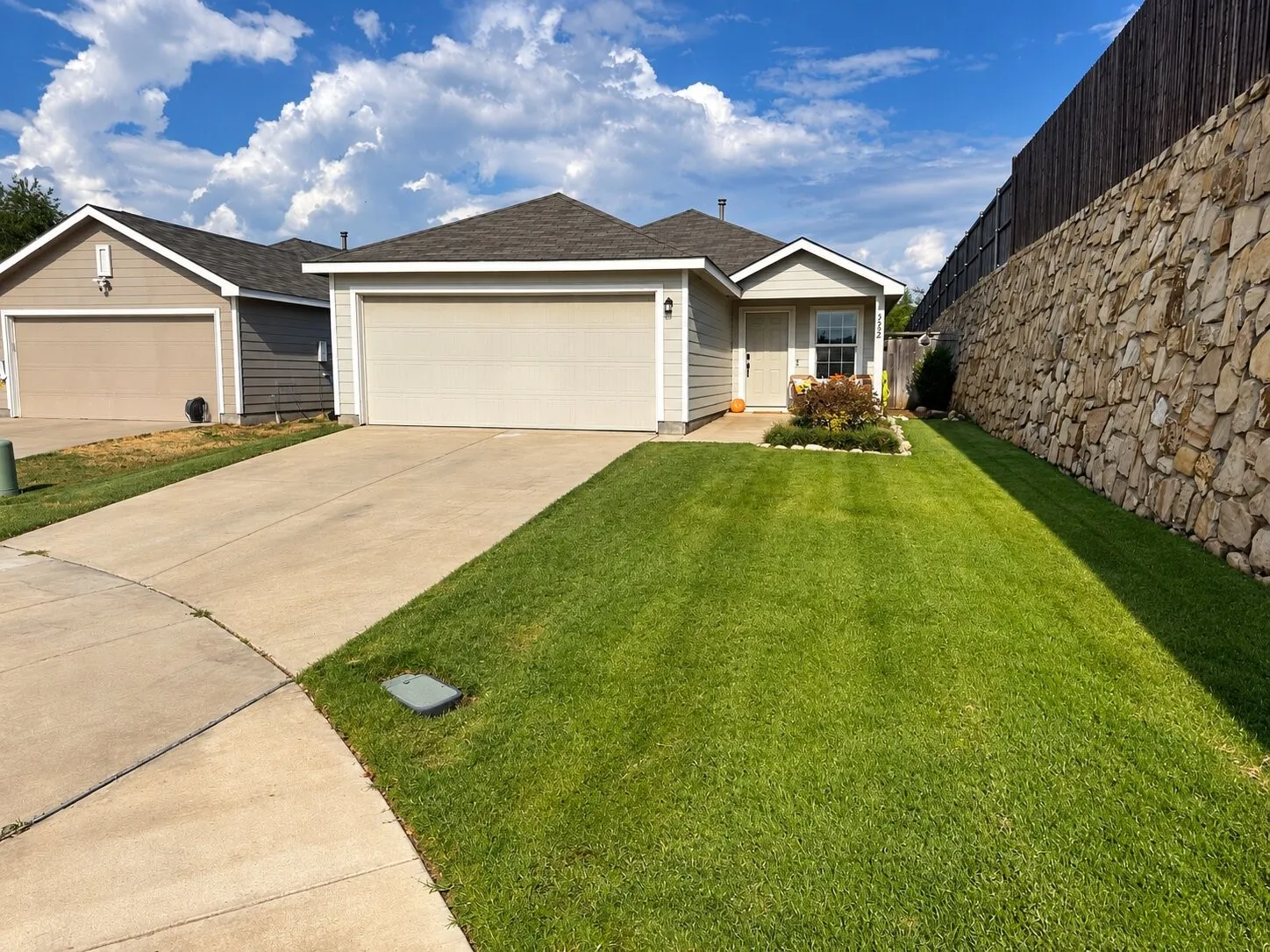 Single Family Residence For Sale in Kaufman County , 5552 Hepburn Street, Forney, Texas 75126, 3 Bedroom, 2 Bathroom, 2 Garage spaces, 1,450 Sqft, built in 2019, mls#21398819, Real Estate Agent in Forney, Homes For Sale in Kaufman county, Homes For Sale in Forney, Realtor in Forney Texas, Real Estate Brokerage Independent Realty Texas, Luminita Cordes Realtor