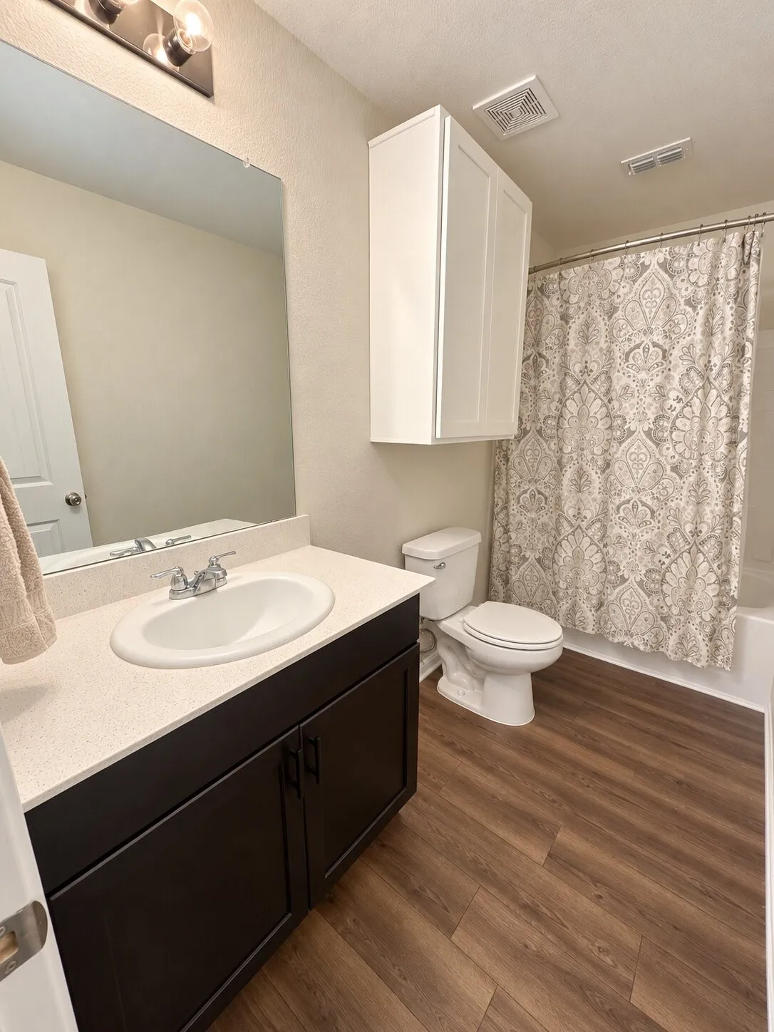 Single Family Residence For Sale in Kaufman County , 5552 Hepburn Street, Forney, Texas 75126, 3 Bedroom, 2 Bathroom, 2 Garage spaces, 1,450 Sqft, built in 2019, mls#21398819, Real Estate Agent in Forney, Homes For Sale in Kaufman county, Homes For Sale in Forney, Realtor in Forney Texas, Real Estate Brokerage Independent Realty Texas, Luminita Cordes Realtor