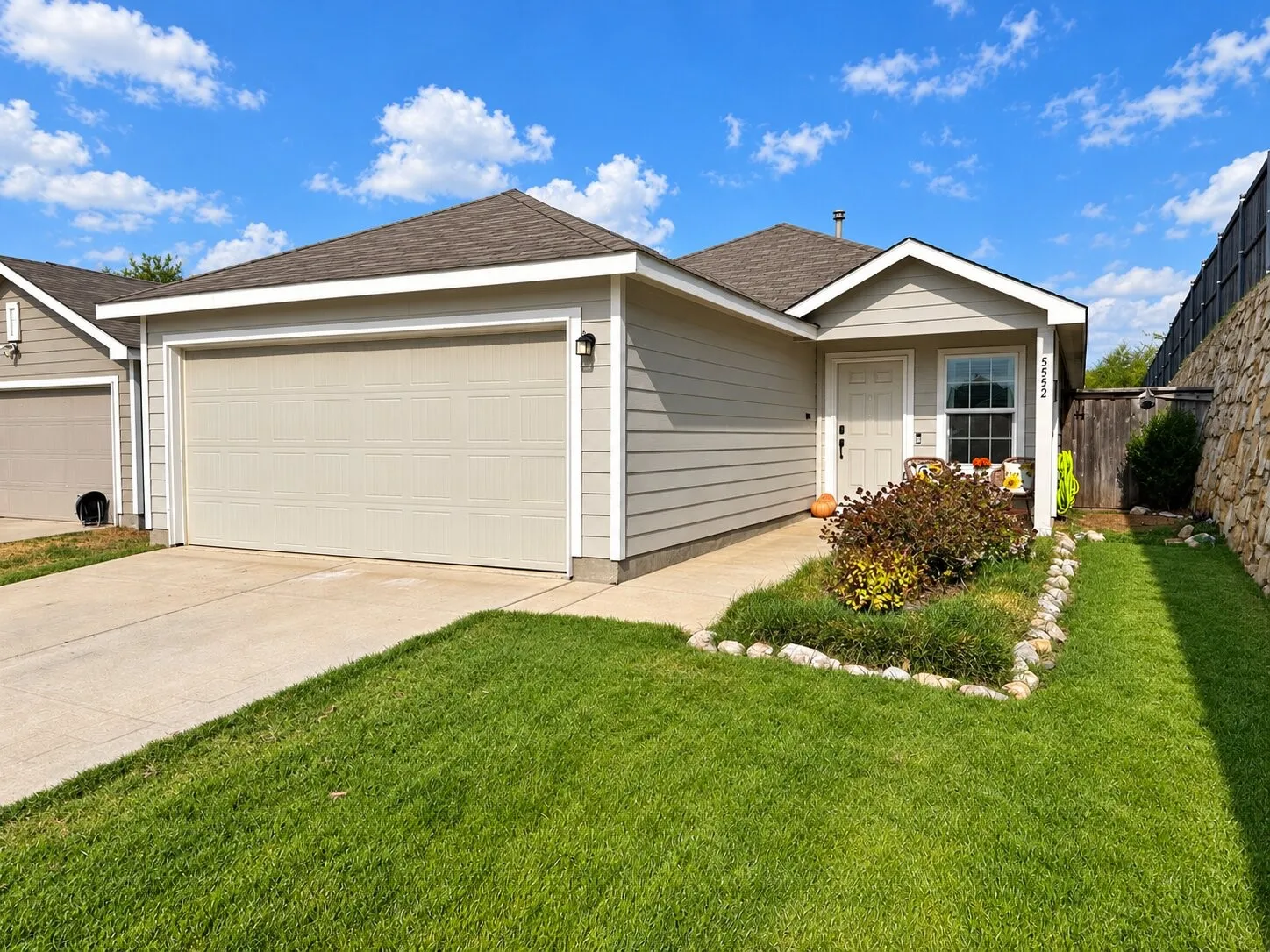 Single Family Residence For Sale in Kaufman County , 5552 Hepburn Street, Forney, Texas 75126, 3 Bedroom, 2 Bathroom, 2 Garage spaces, 1,450 Sqft, built in 2019, mls#21398819, Real Estate Agent in Forney, Homes For Sale in Kaufman county, Homes For Sale in Forney, Realtor in Forney Texas, Real Estate Brokerage Independent Realty Texas, Luminita Cordes Realtor
