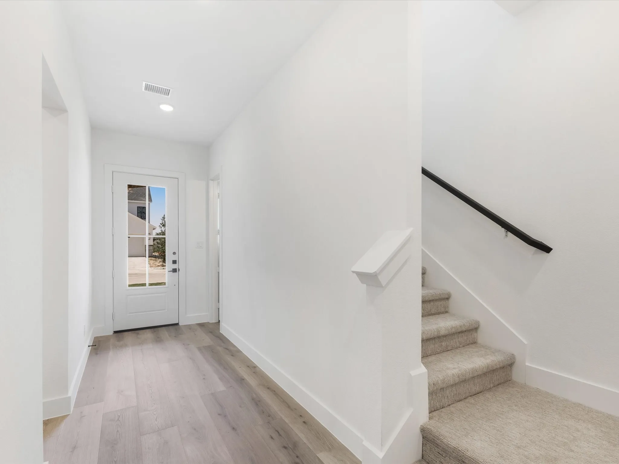 Entry with recessed lighting