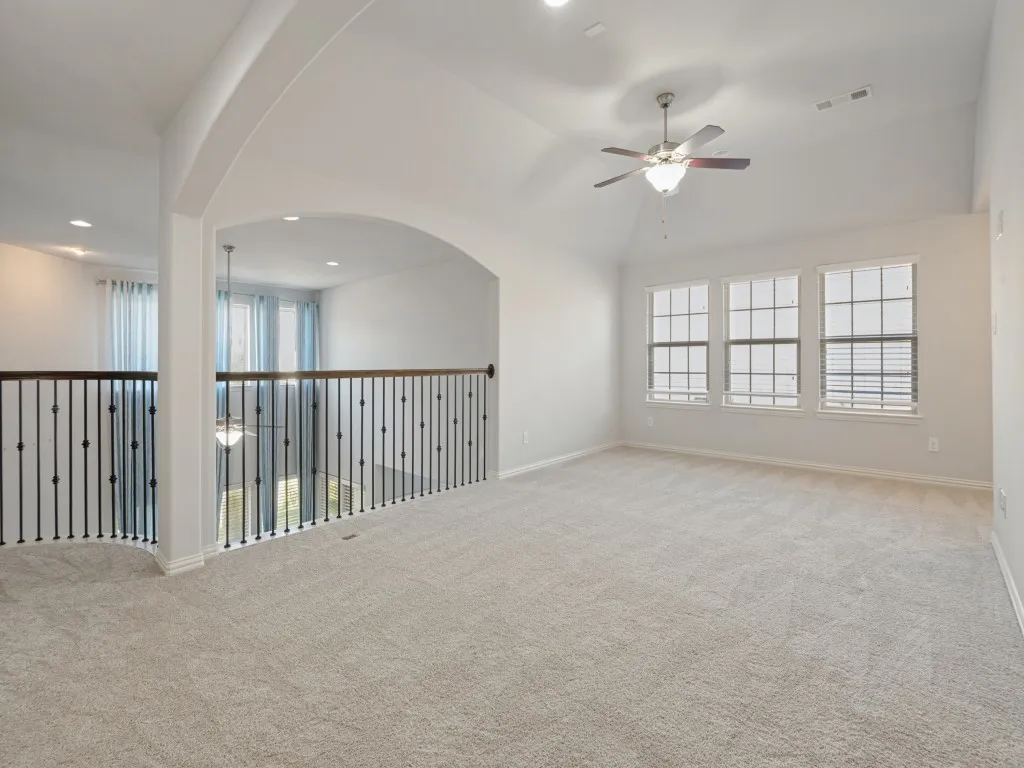 Single Family Residence For Rent in Denton County , 5112 Engleswood Trail, Lewisville, Texas 75056, 5 Bedroom, 4 Bathroom, 2 Garage spaces, 3,793 Sqft, built in 2015, mls#21400753, Real Estate Agent in Lewisville, Homes For Rent in Denton county, Homes For Rent in Lewisville, Realtor in Lewisville Texas, Real Estate Brokerage Independent Realty Texas, Luminita Cordes Realtor