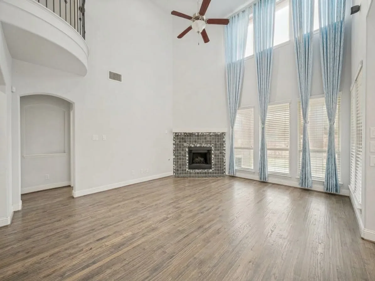 Single Family Residence For Rent in Denton County , 5112 Engleswood Trail, Lewisville, Texas 75056, 5 Bedroom, 4 Bathroom, 2 Garage spaces, 3,793 Sqft, built in 2015, mls#21400753, Real Estate Agent in Lewisville, Homes For Rent in Denton county, Homes For Rent in Lewisville, Realtor in Lewisville Texas, Real Estate Brokerage Independent Realty Texas, Luminita Cordes Realtor