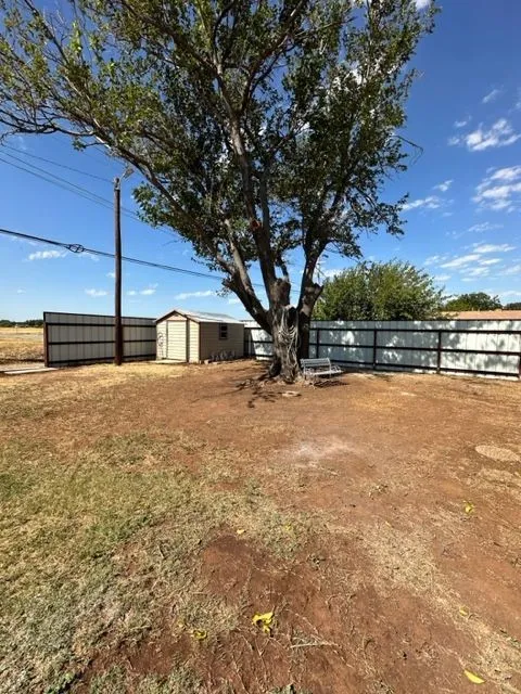 Single Family Residence For Rent in Taylor County , 5325 Southmoor Drive, Abilene, Texas 79606, 3 Bedroom, 2 Bathroom, 2 Garage spaces, 1,431 Sqft, built in 1980, mls#21400872, Real Estate Agent in Abilene, Homes For Rent in Taylor county, Homes For Rent in Abilene, Realtor in Abilene Texas, Real Estate Brokerage Independent Realty Texas, Luminita Cordes Realtor