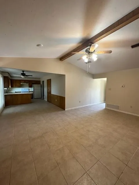 Single Family Residence For Rent in Taylor County , 5325 Southmoor Drive, Abilene, Texas 79606, 3 Bedroom, 2 Bathroom, 2 Garage spaces, 1,431 Sqft, built in 1980, mls#21400872, Real Estate Agent in Abilene, Homes For Rent in Taylor county, Homes For Rent in Abilene, Realtor in Abilene Texas, Real Estate Brokerage Independent Realty Texas, Luminita Cordes Realtor