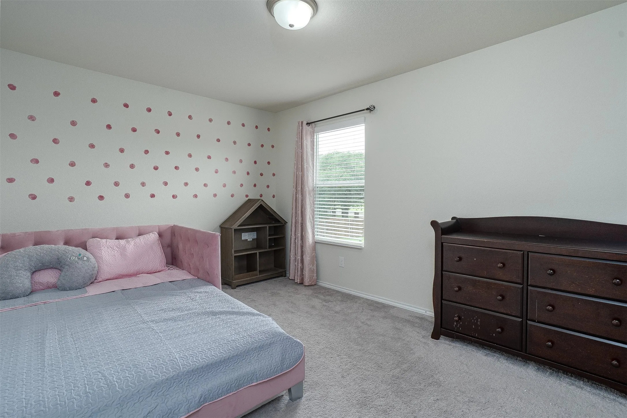 Single Family Residence For Sale in Tarrant County , 4620 Knoll Gardens Way, Fort Worth, Texas 76036, 4 Bedroom, 3 Bathroom, 2 Garage spaces, 2,656 Sqft, built in 2022, mls#21400158, Real Estate Agent in Fort Worth, Homes For Sale in Tarrant county, Homes For Sale in Fort Worth, Realtor in Fort Worth Texas, Real Estate Brokerage Independent Realty Texas, Luminita Cordes Realtor
